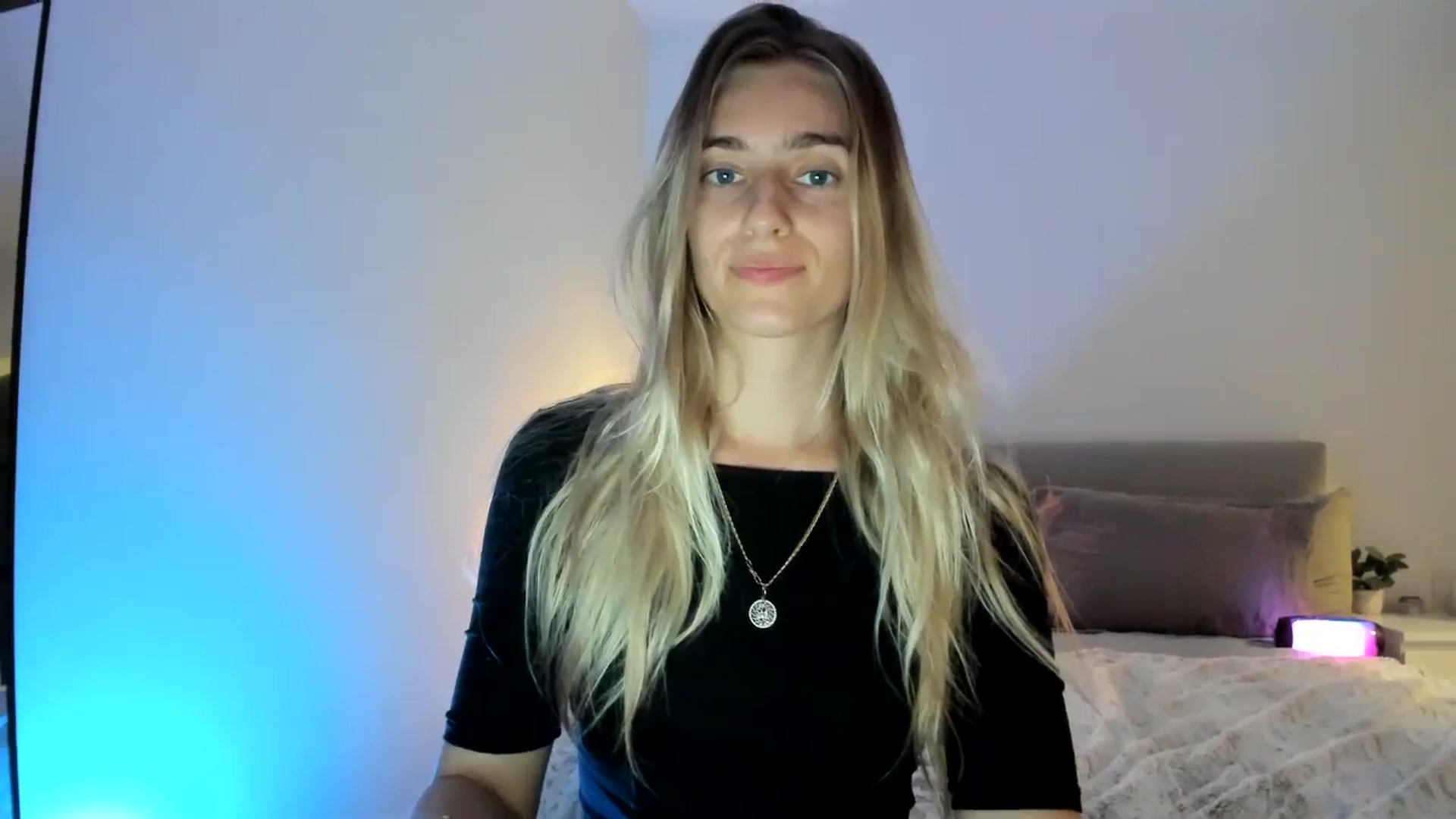 Gallery image thumbnail from Vodka_Queen's myfreecams stream on, 02/04/2025, 08:53 image 20 of 20