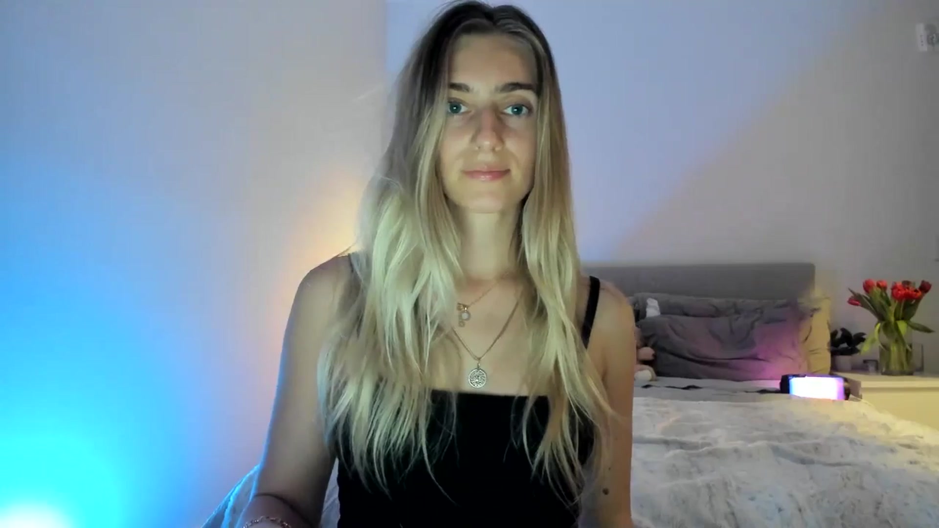 Gallery image thumbnail from Vodka_Queen's myfreecams stream on, 02/05/2025, 07:49 image 6 of 20