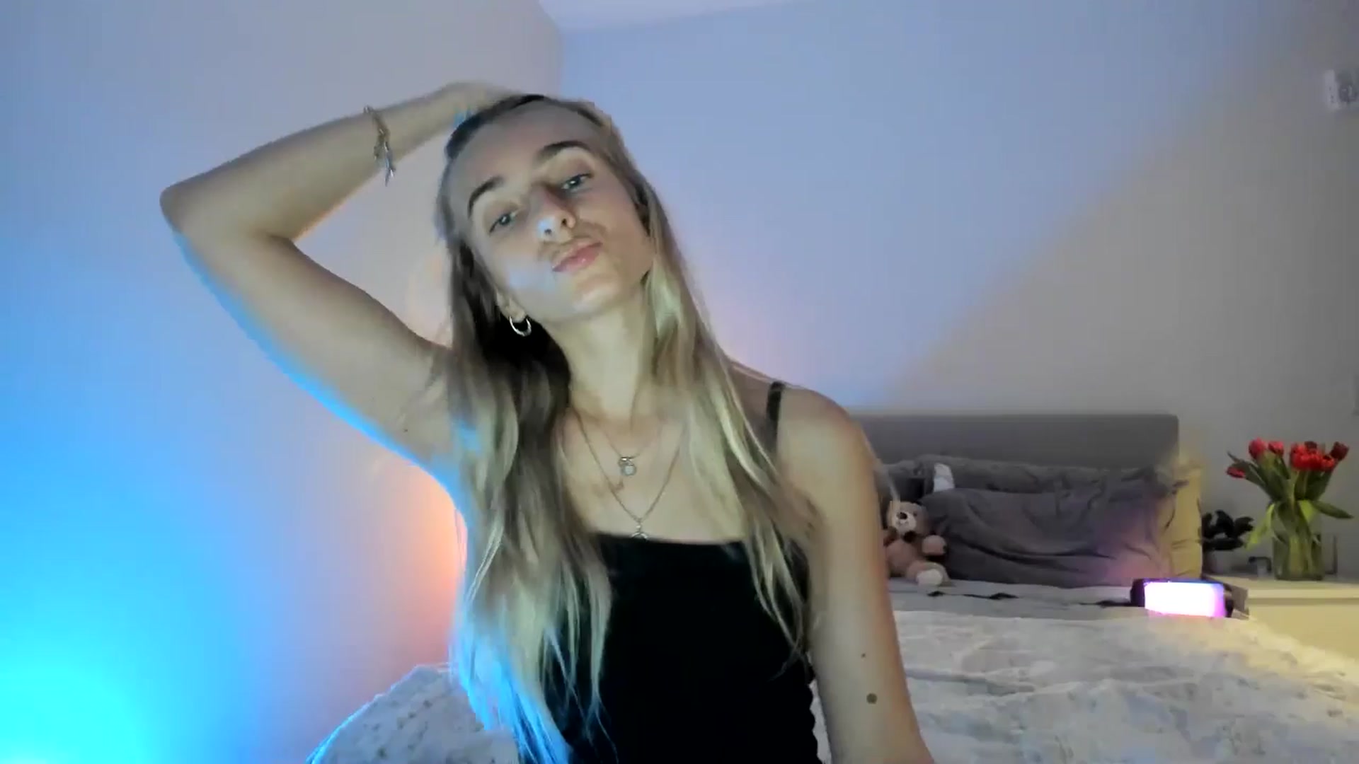 Gallery image thumbnail from Vodka_Queen's myfreecams stream on, 02/05/2025, 07:49 image 8 of 20