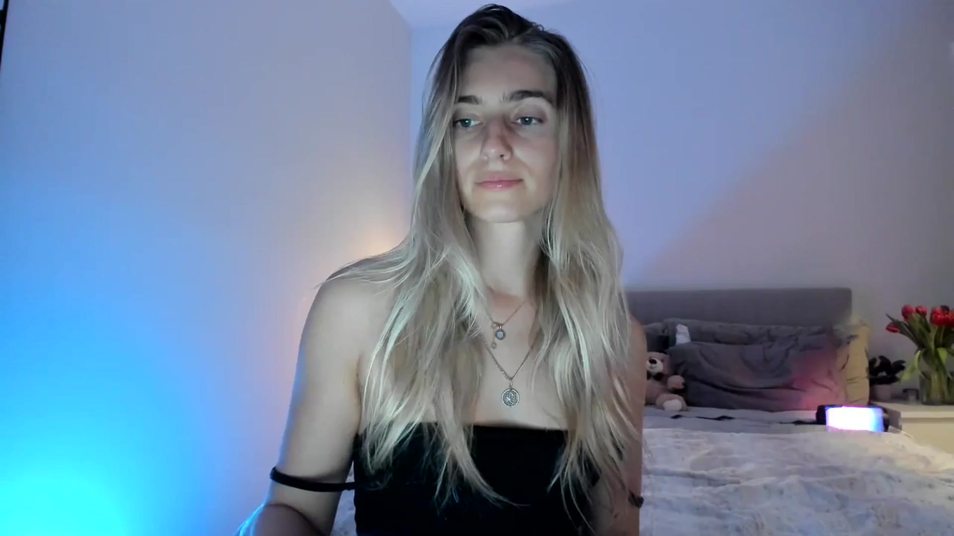 Gallery image thumbnail from Vodka_Queen's myfreecams stream on, 02/05/2025, 07:49 image 10 of 20