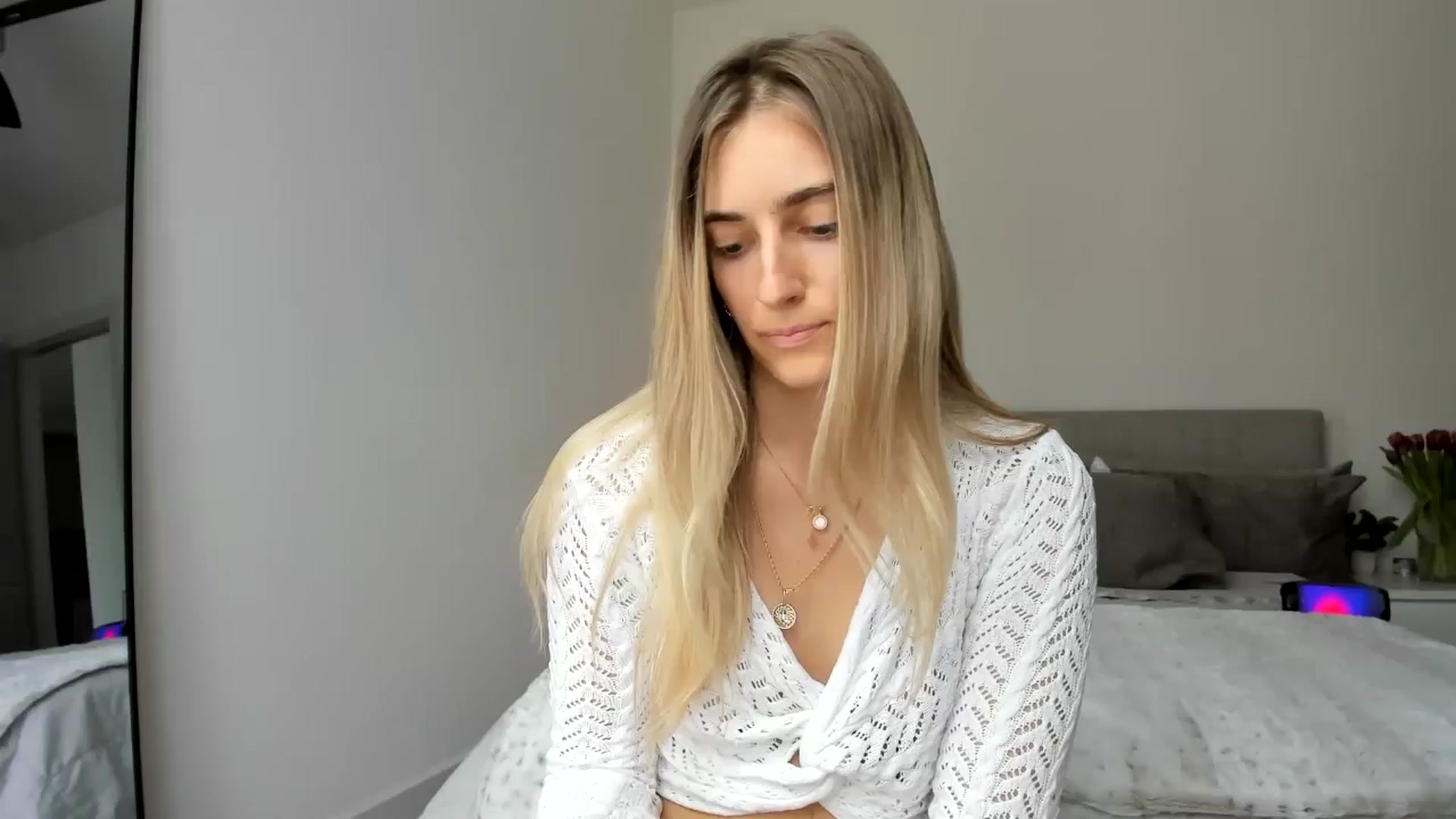 Gallery image thumbnail from Vodka_Queen's myfreecams stream on, 02/06/2025, 23:14 image 20 of 20