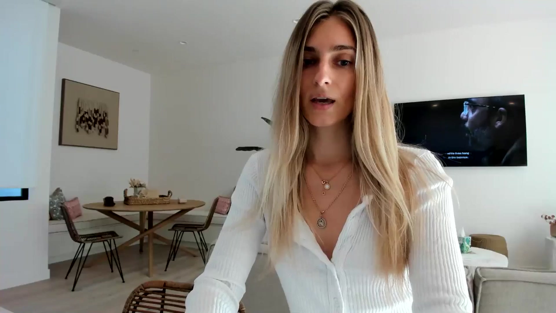 Gallery image thumbnail from Vodka_Queen's myfreecams stream on, 02/09/2025, 01:11 image 5 of 20
