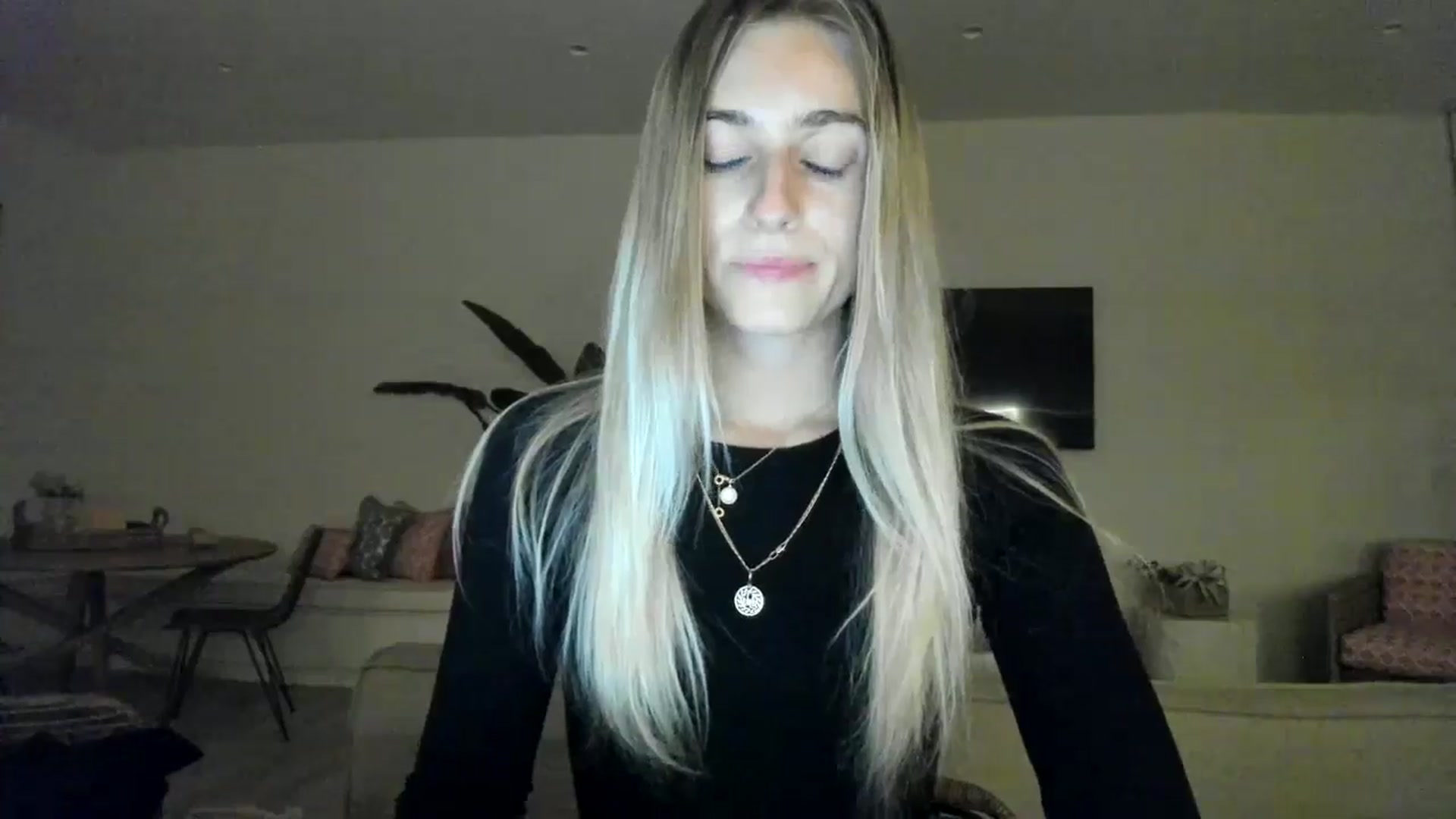 Gallery image thumbnail from Vodka_Queen's myfreecams stream on, 02/09/2025, 08:43 image 9 of 20