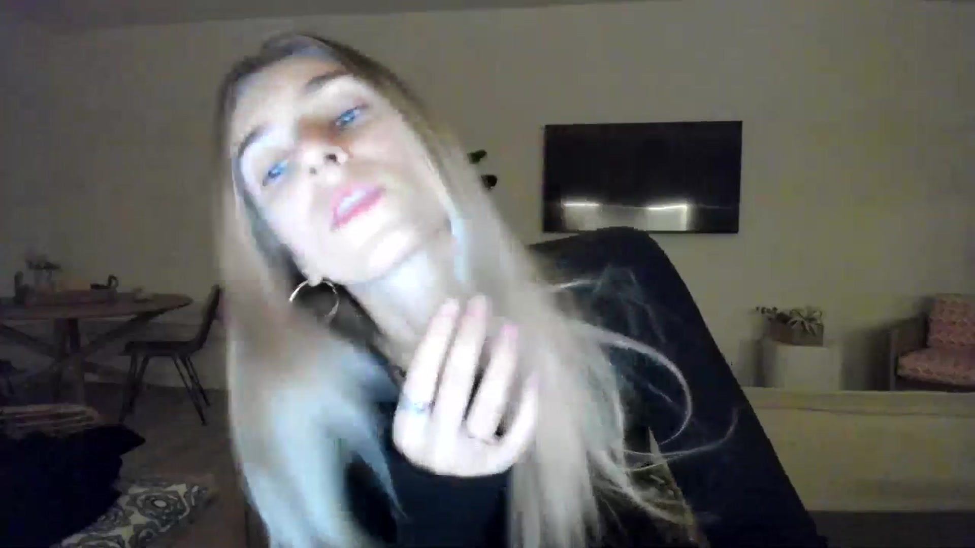 Gallery image thumbnail from Vodka_Queen's myfreecams stream on, 02/09/2025, 08:43 image 17 of 20