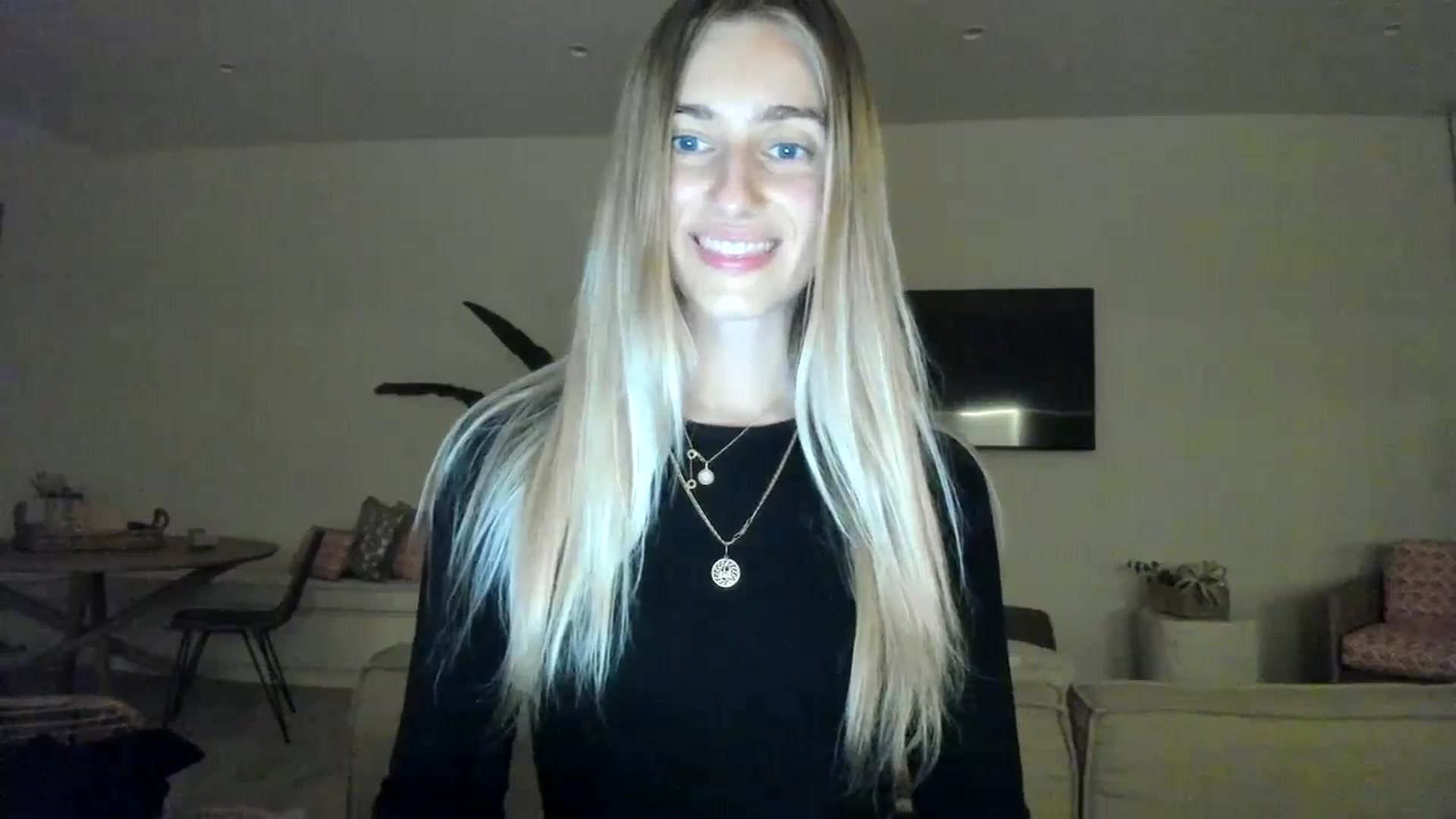 Gallery image thumbnail from Vodka_Queen's myfreecams stream on, 02/09/2025, 08:43 image 13 of 20