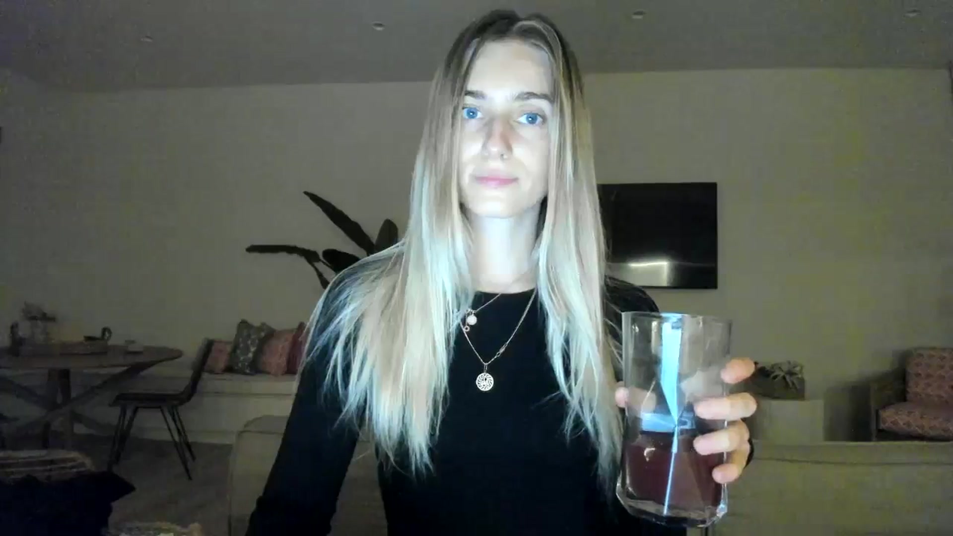 Gallery image thumbnail from Vodka_Queen's myfreecams stream on, 02/09/2025, 08:43 image 8 of 20