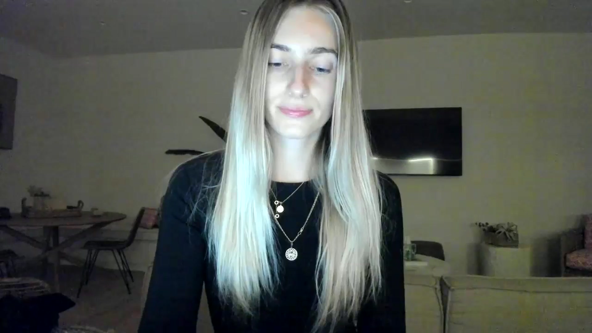 Gallery image thumbnail from Vodka_Queen's myfreecams stream on, 02/09/2025, 12:31 image 4 of 20