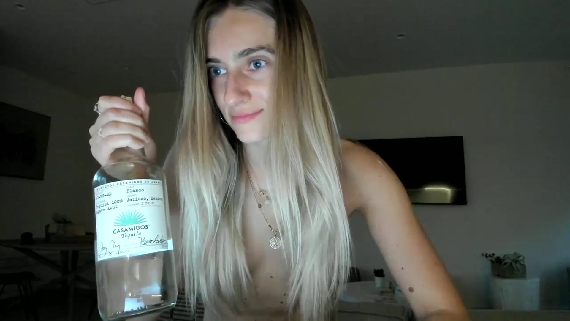 Gallery image thumbnail from Vodka_Queen's myfreecams stream on, 02/09/2025, 16:29 image 10 of 20