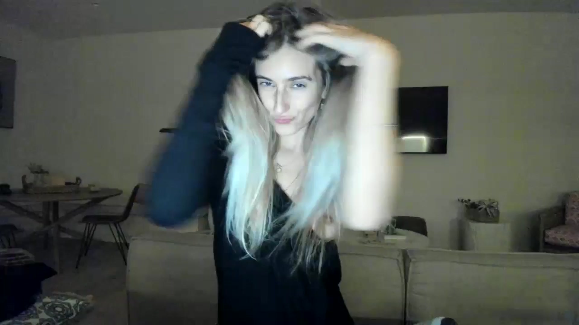Gallery image thumbnail from Vodka_Queen's myfreecams stream on, 02/09/2025, 16:29 image 1 of 20
