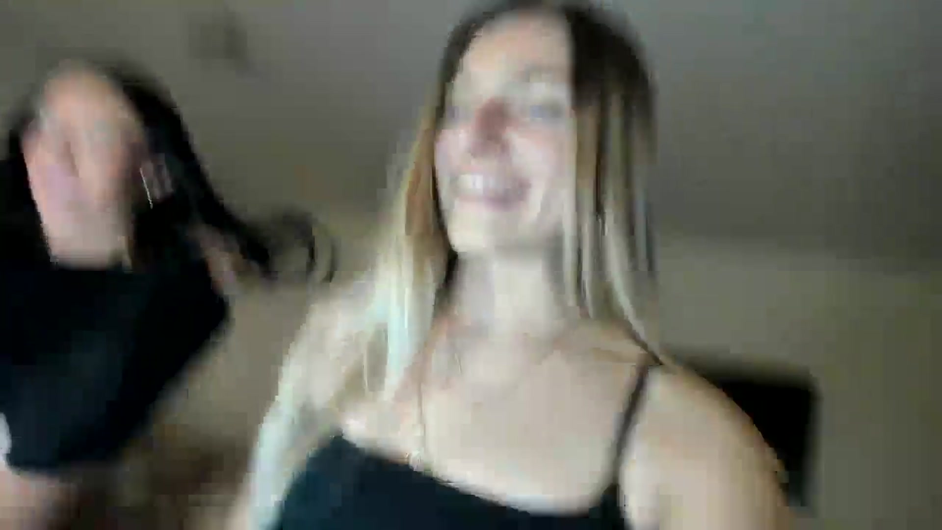 Gallery image thumbnail from Vodka_Queen's myfreecams stream on, 02/10/2025, 10:27 image 10 of 20