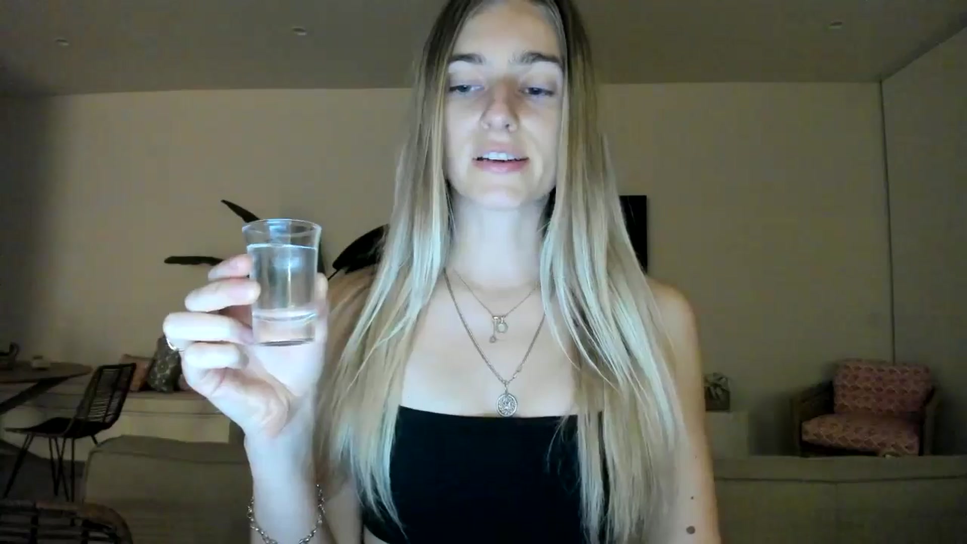 Gallery image thumbnail from Vodka_Queen's myfreecams stream on, 02/10/2025, 10:27 image 17 of 20