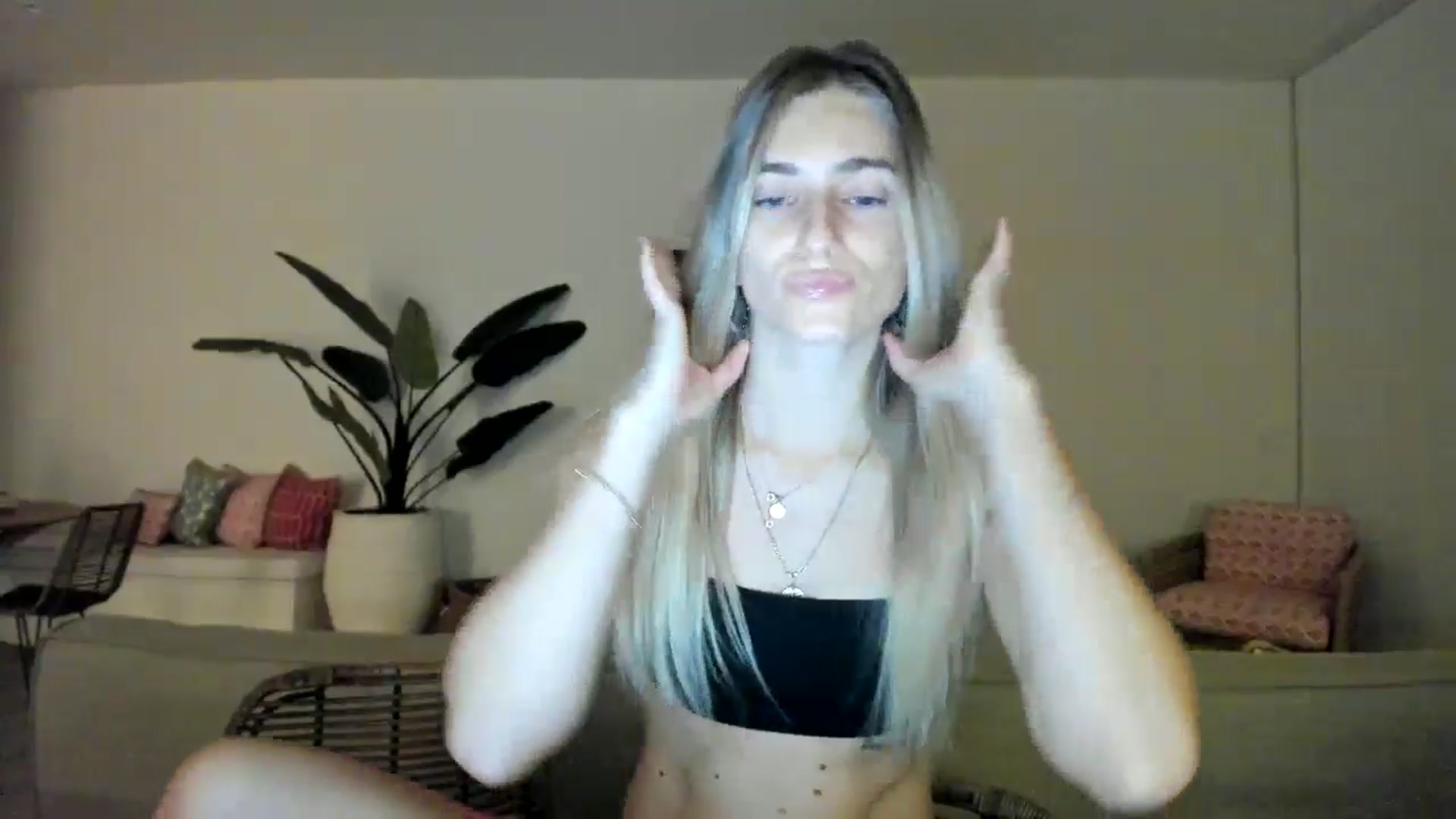 Gallery image thumbnail from Vodka_Queen's myfreecams stream on, 02/10/2025, 12:58 image 10 of 20