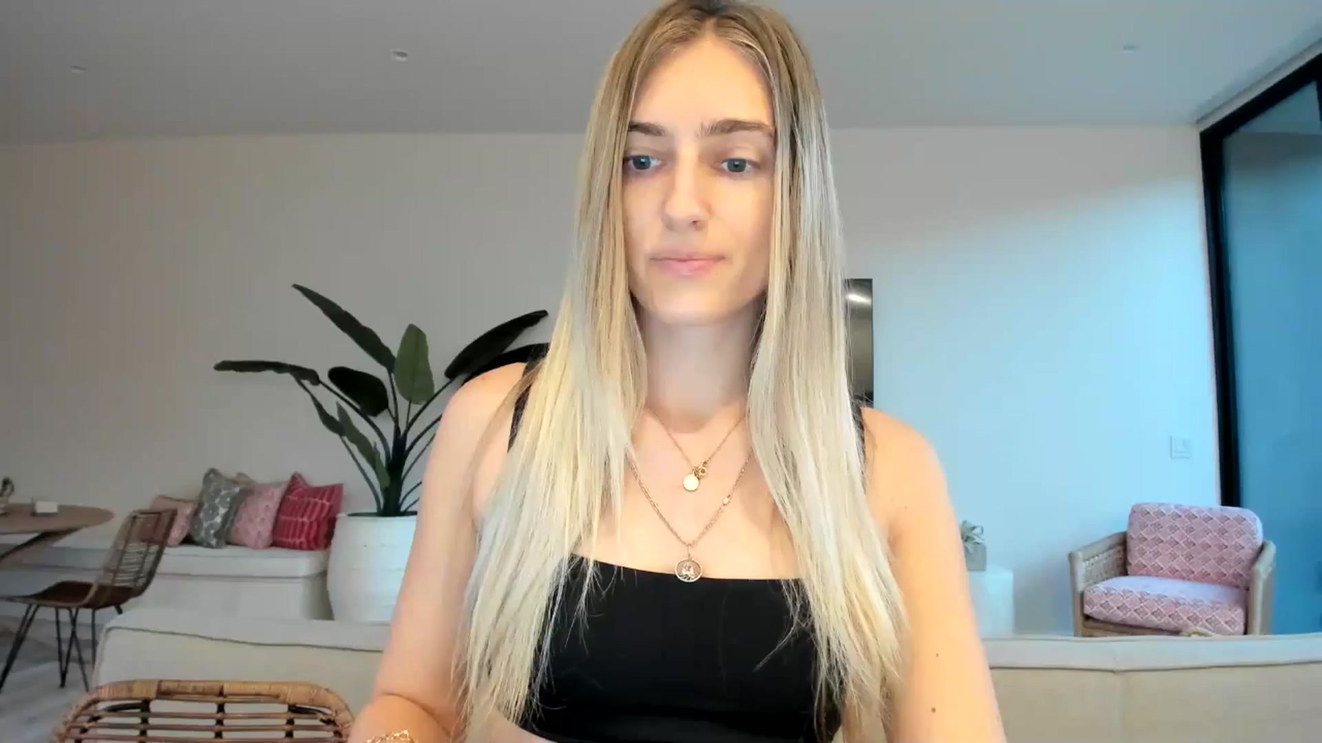 Gallery image thumbnail from Vodka_Queen's myfreecams stream on, 02/11/2025, 01:32 image 7 of 20