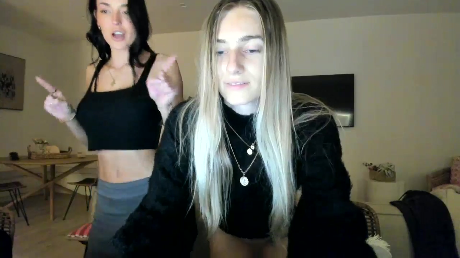 Gallery image thumbnail from Vodka_Queen's myfreecams stream on, 02/11/2025, 09:30 image 7 of 20