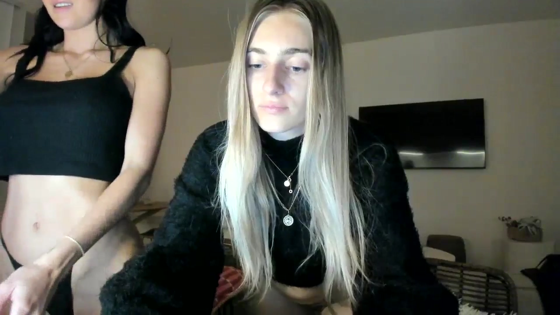 Gallery image thumbnail from Vodka_Queen's myfreecams stream on, 02/11/2025, 09:30 image 11 of 20