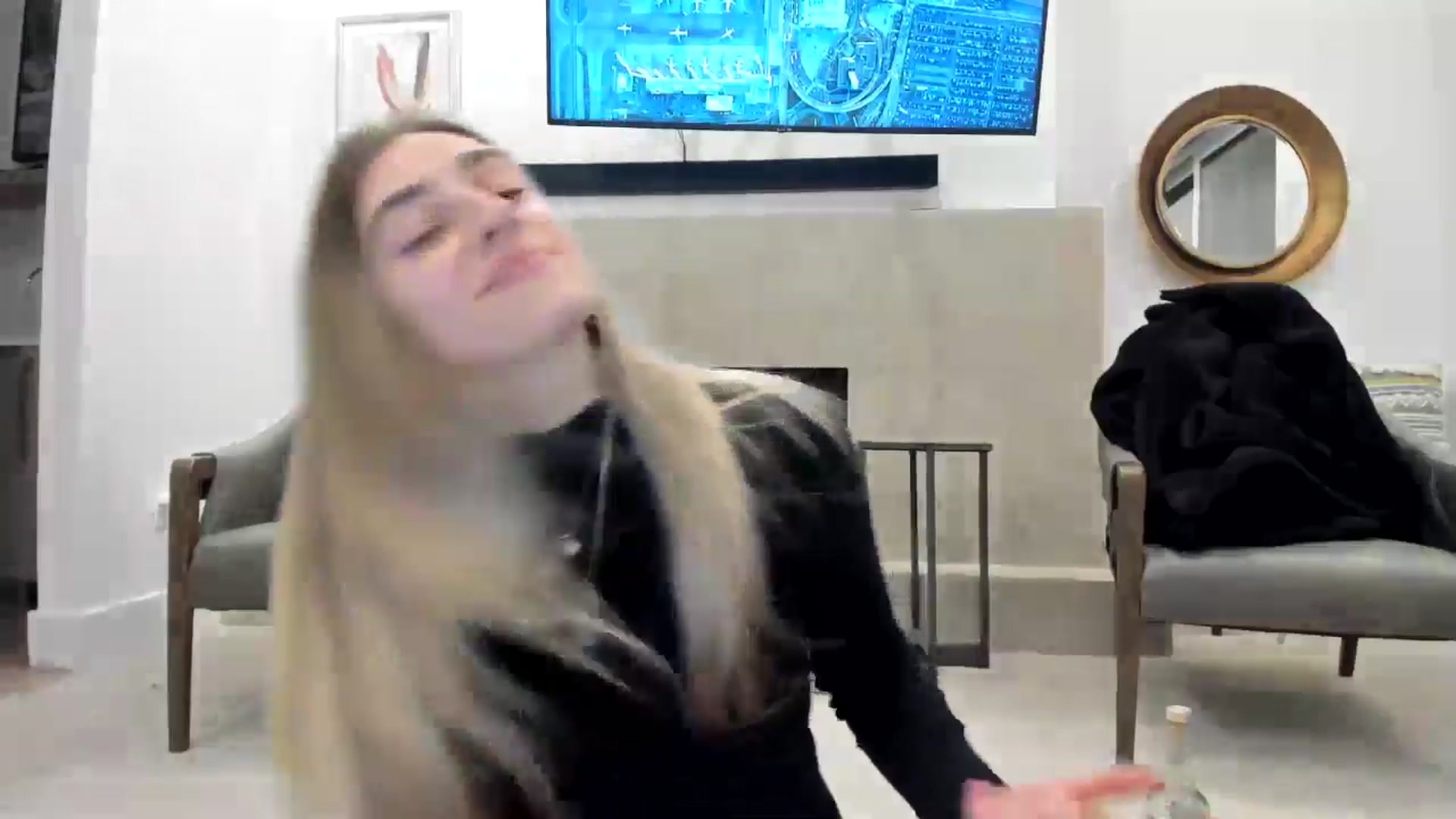 Gallery image thumbnail from Vodka_Queen's myfreecams stream on, 02/13/2025, 09:18 image 13 of 20