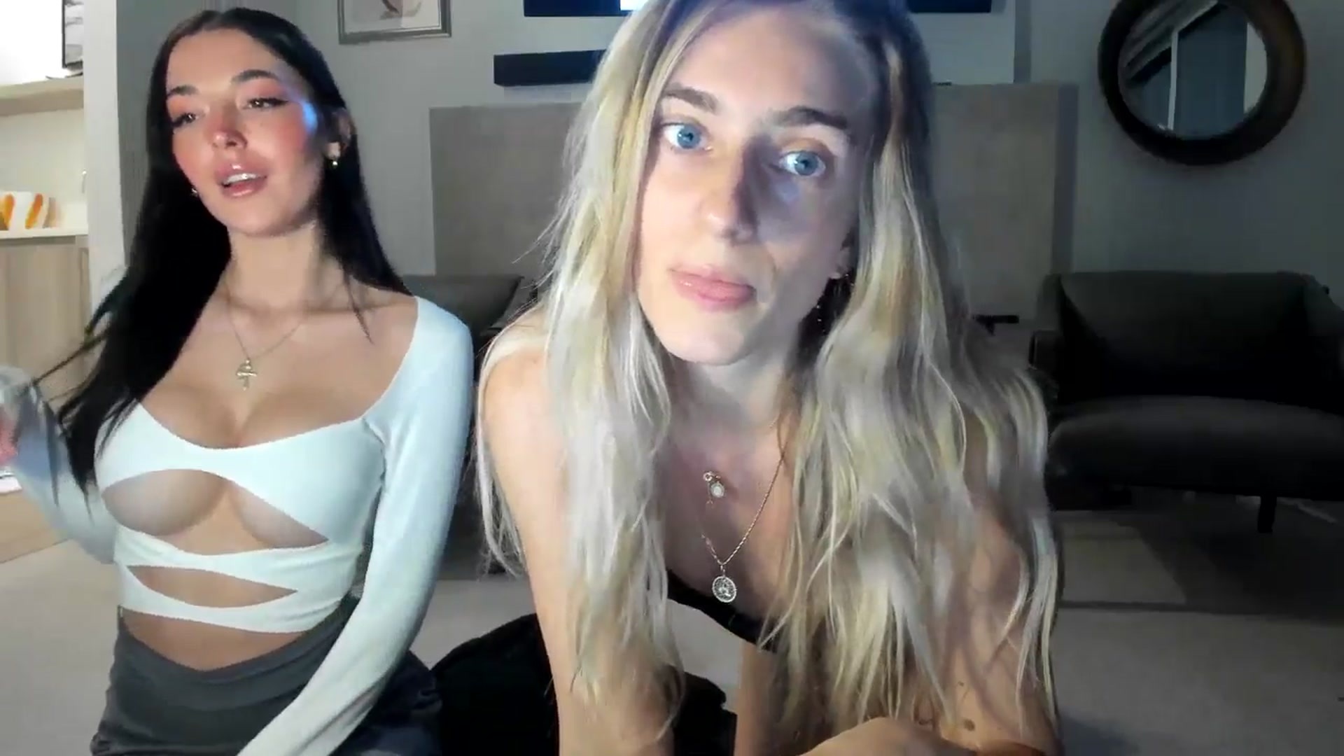 Gallery image thumbnail from Vodka_Queen's myfreecams stream on, 02/14/2025, 08:12 image 2 of 20