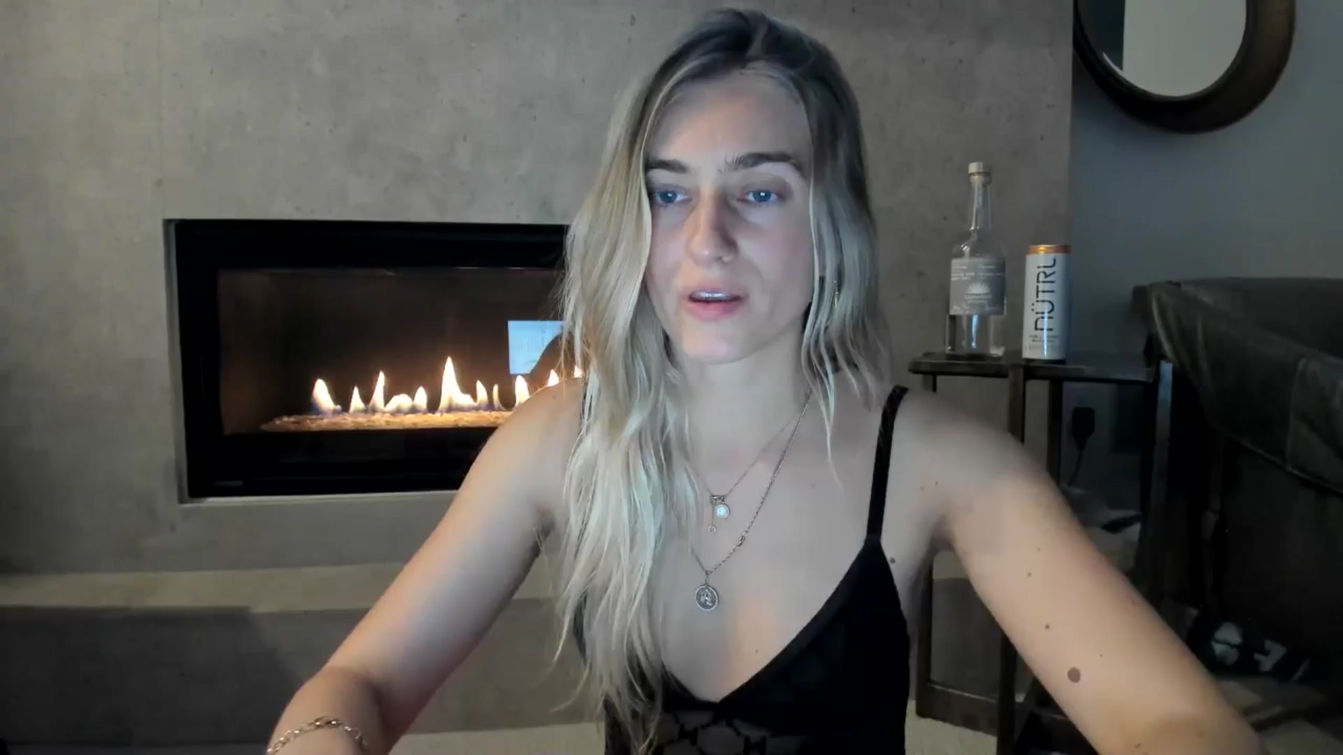 Gallery image thumbnail from Vodka_Queen's myfreecams stream on, 02/14/2025, 08:12 image 18 of 20