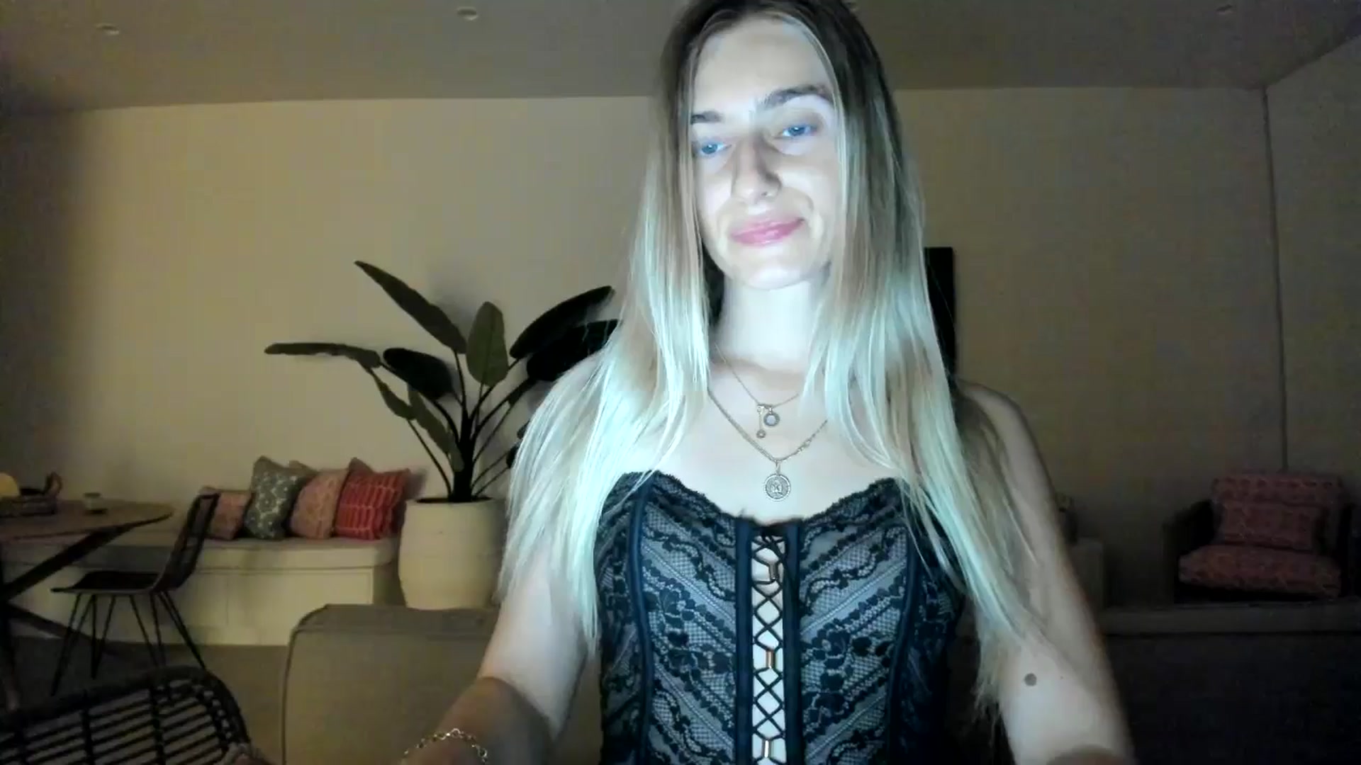 Gallery image thumbnail from Vodka_Queen's myfreecams stream on, 02/16/2025, 10:39 image 1 of 20