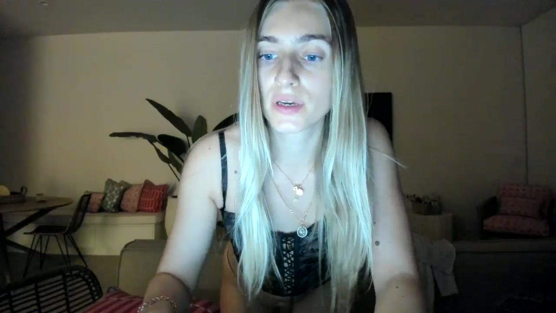 Gallery image thumbnail from Vodka_Queen's myfreecams stream on, 02/16/2025, 10:39 image 20 of 20