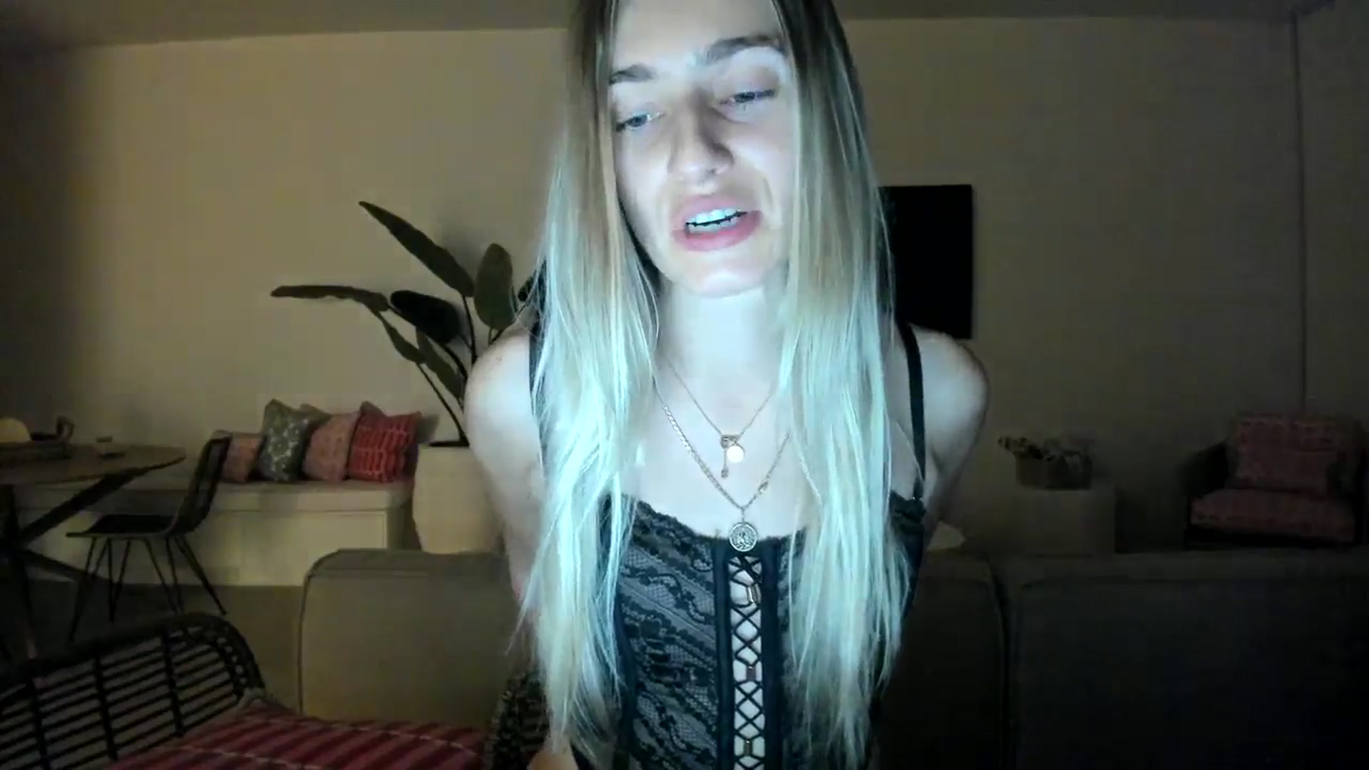 Gallery image thumbnail from Vodka_Queen's myfreecams stream on, 02/16/2025, 10:39 image 3 of 20