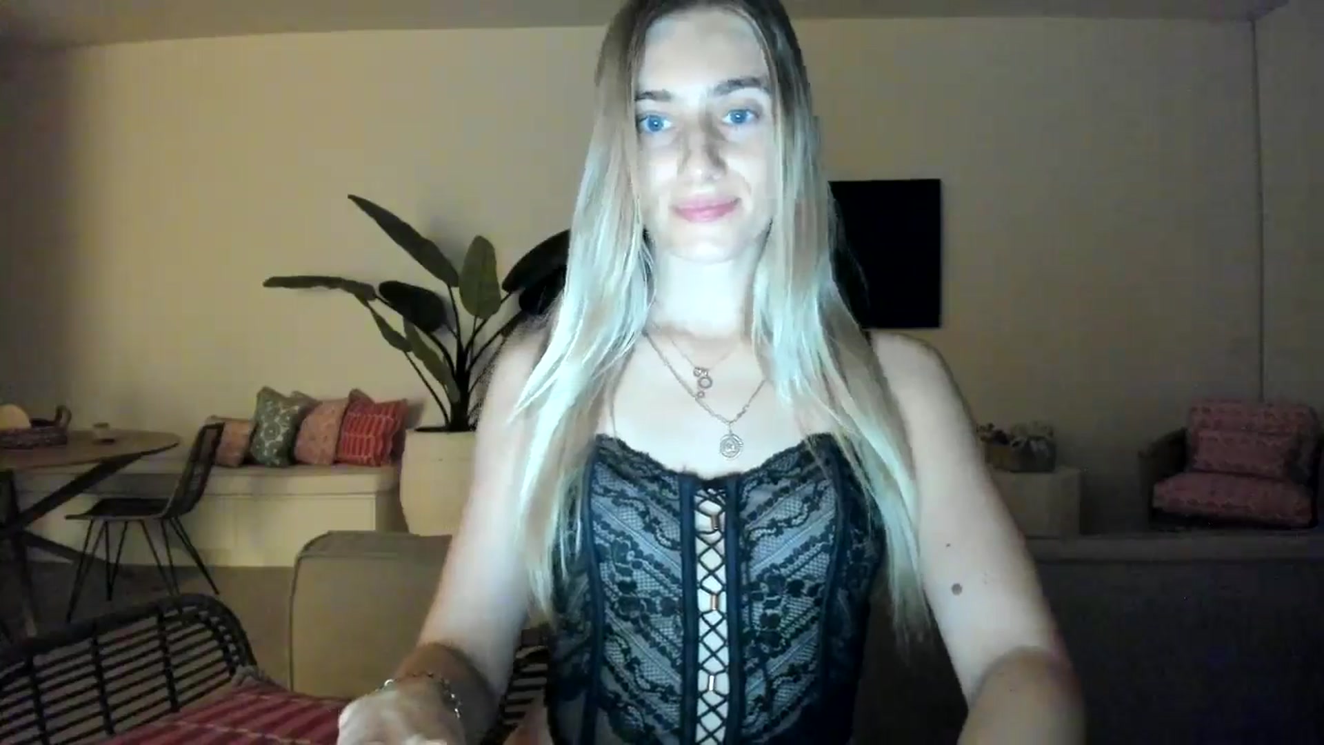 Gallery image thumbnail from Vodka_Queen's myfreecams stream on, 02/16/2025, 10:39 image 5 of 20