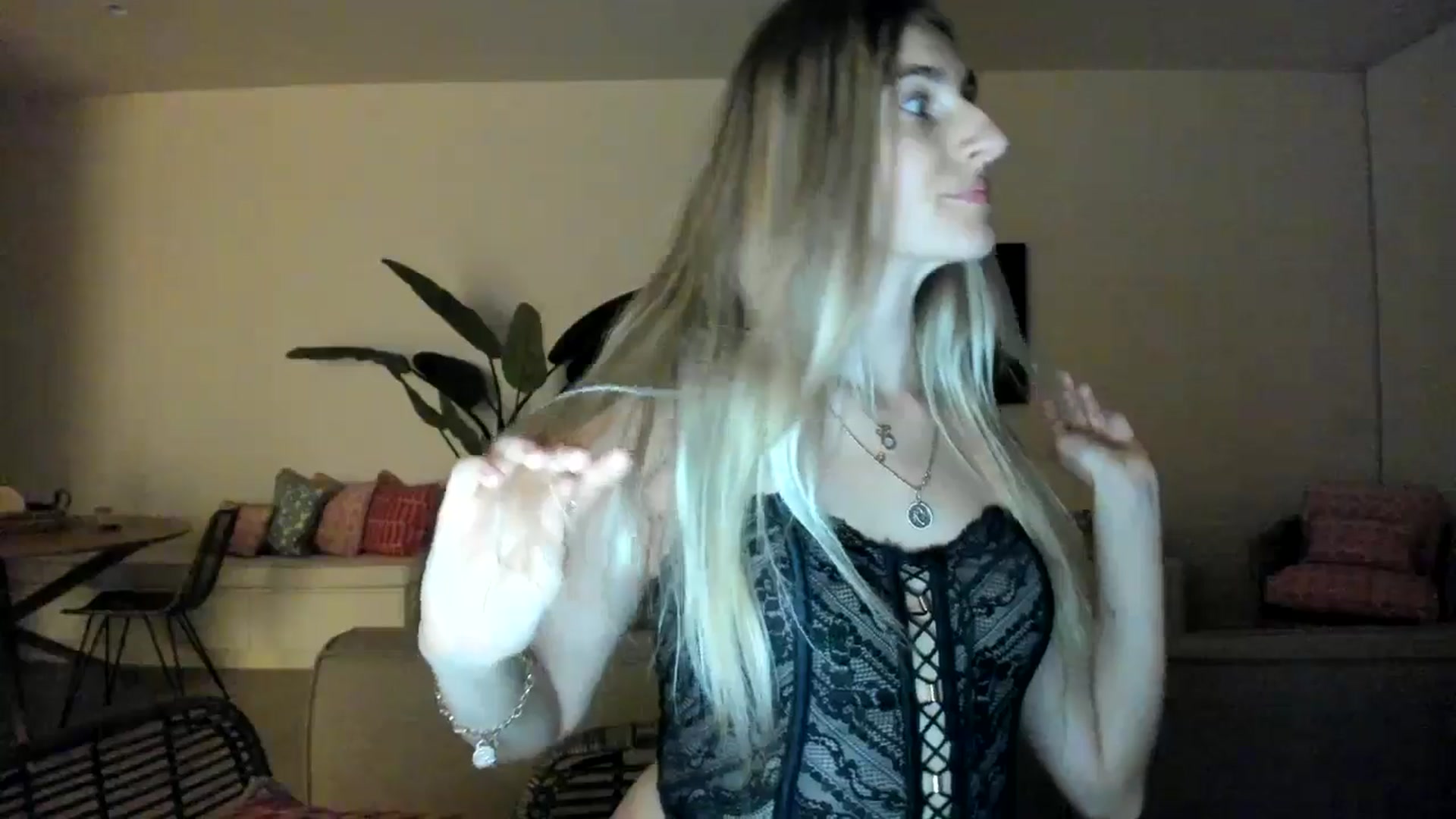 Gallery image thumbnail from Vodka_Queen's myfreecams stream on, 02/16/2025, 10:39 image 9 of 20