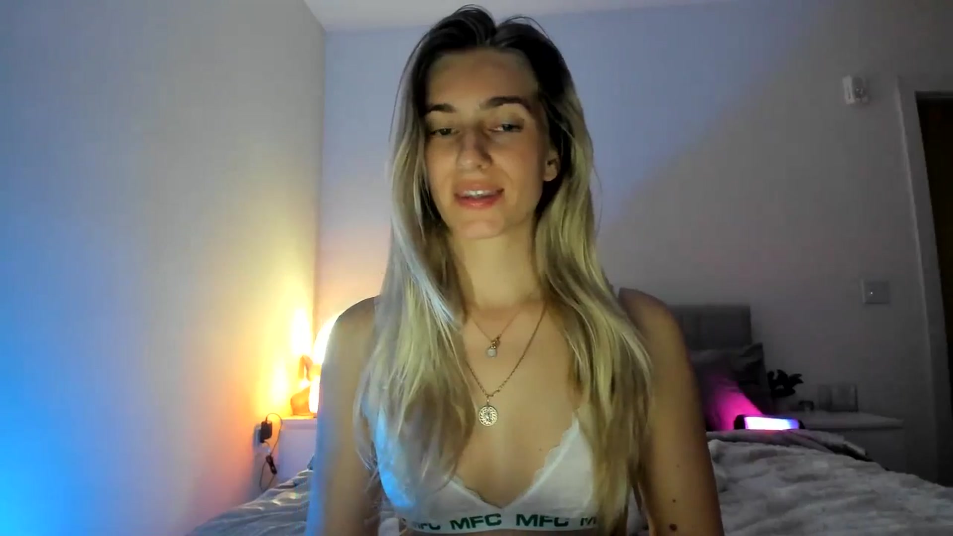 Gallery image thumbnail from Vodka_Queen's myfreecams stream on, 02/19/2025, 10:08 image 8 of 20