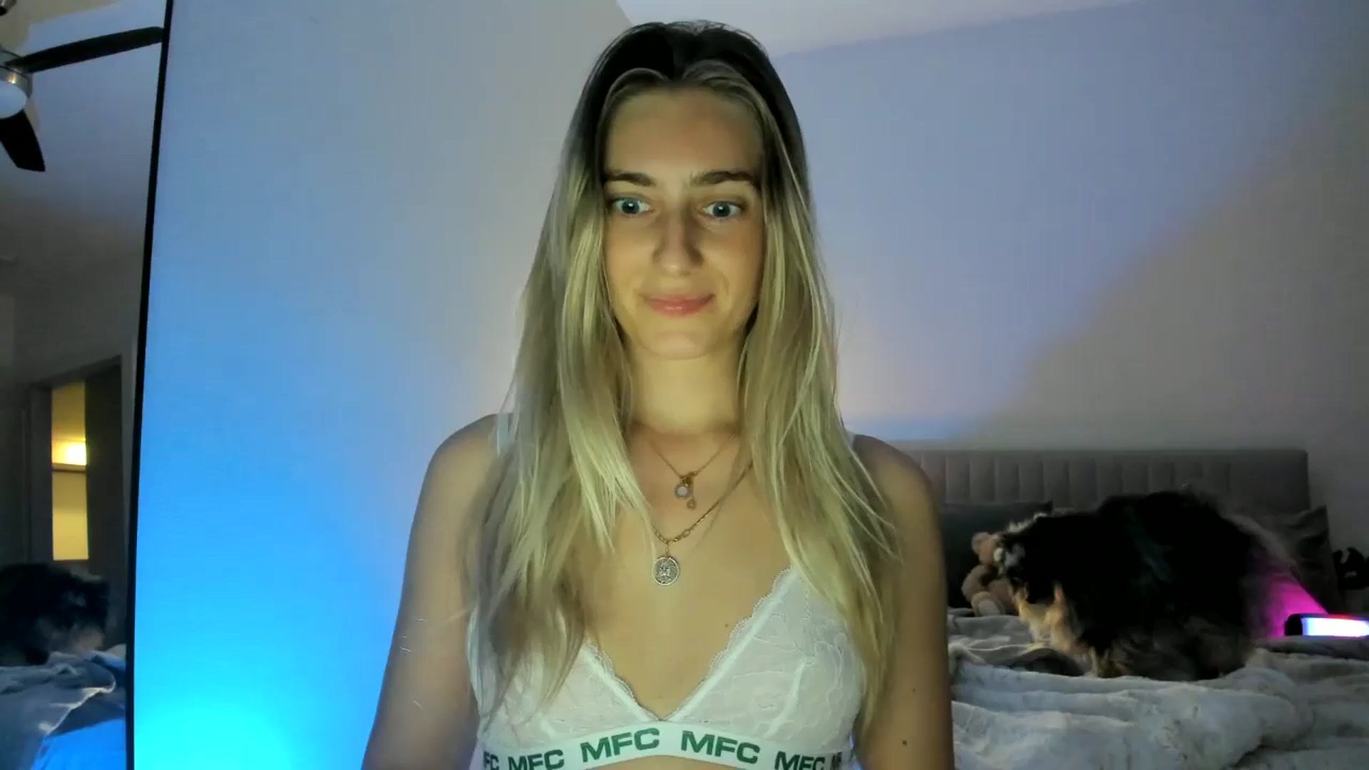 Gallery image thumbnail from Vodka_Queen's myfreecams stream on, 02/19/2025, 10:08 image 1 of 20