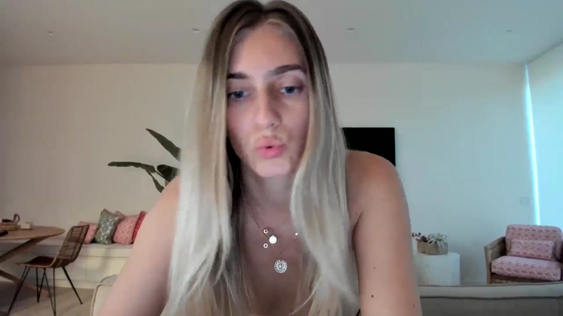 Gallery image thumbnail from Vodka_Queen's myfreecams stream on, 02/25/2025, 14:48 image 20 of 20