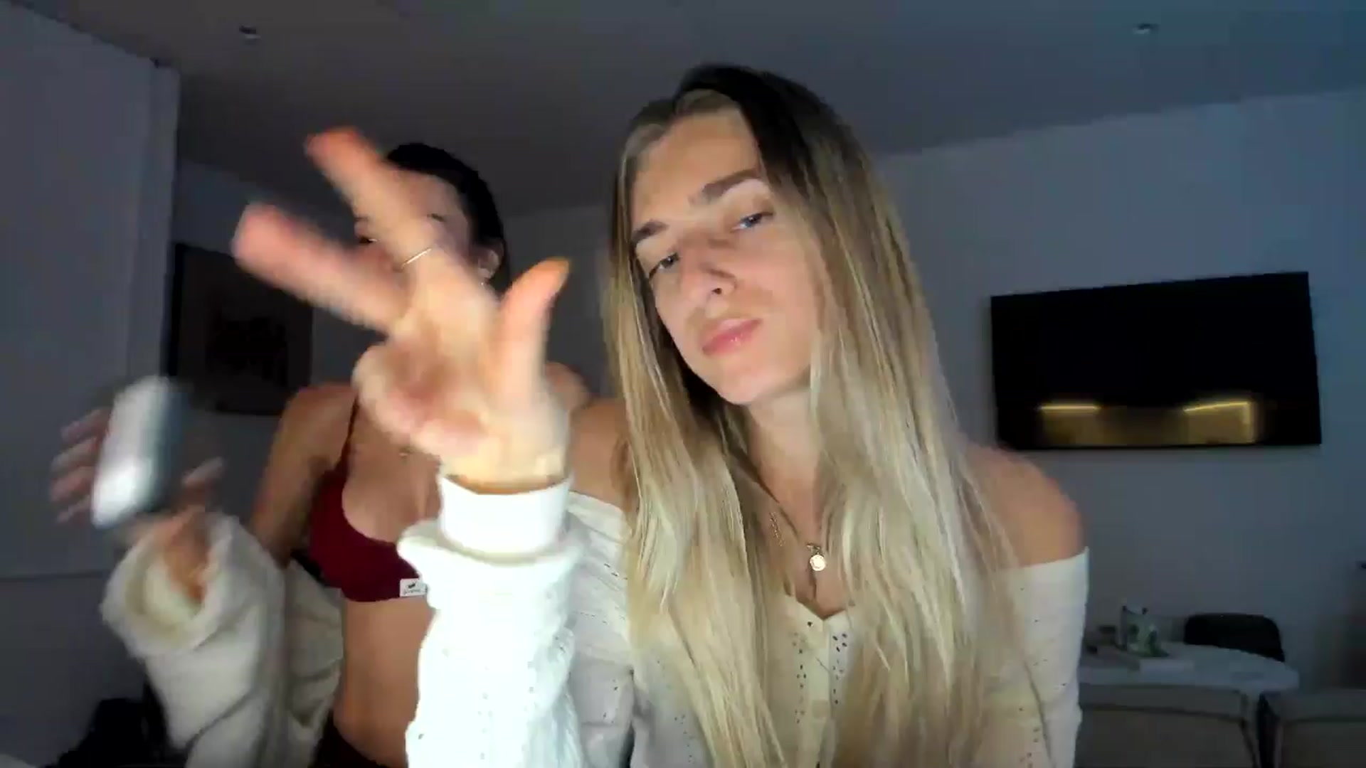 Gallery image thumbnail from Vodka_Queen's myfreecams stream on, 02/27/2025, 08:06 image 17 of 20