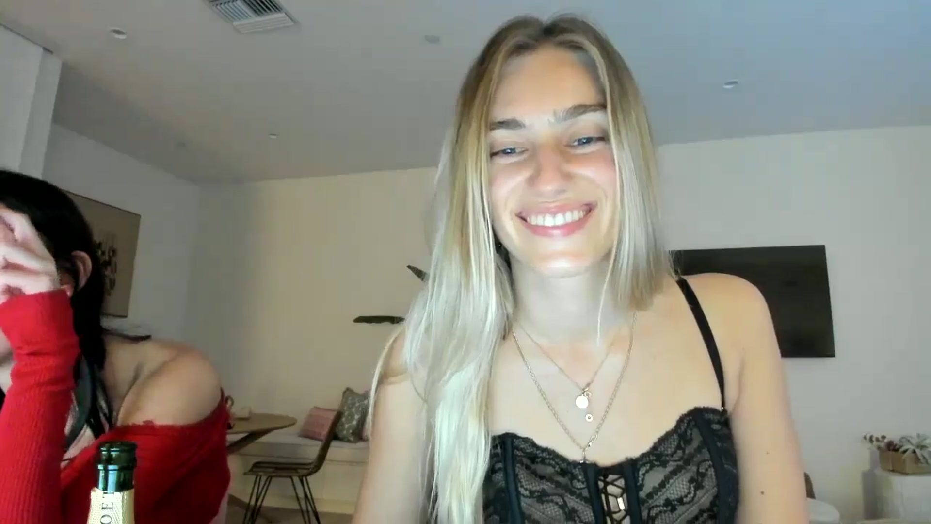 Gallery image thumbnail from Vodka_Queen's myfreecams stream on, 03/04/2025, 08:26 image 11 of 20