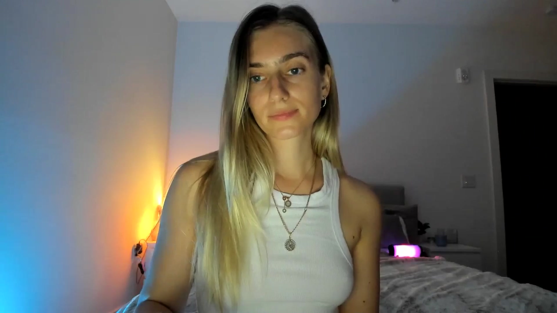 Gallery image thumbnail from Vodka_Queen's myfreecams stream on, 03/09/2025, 09:27 image 17 of 20