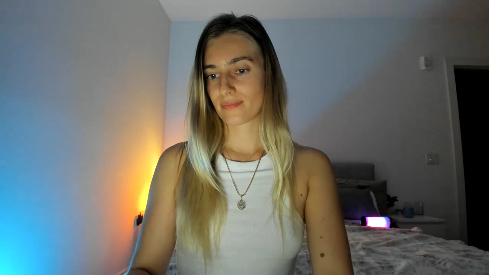 Gallery image thumbnail from Vodka_Queen's myfreecams stream on, 03/09/2025, 09:27 image 6 of 20
