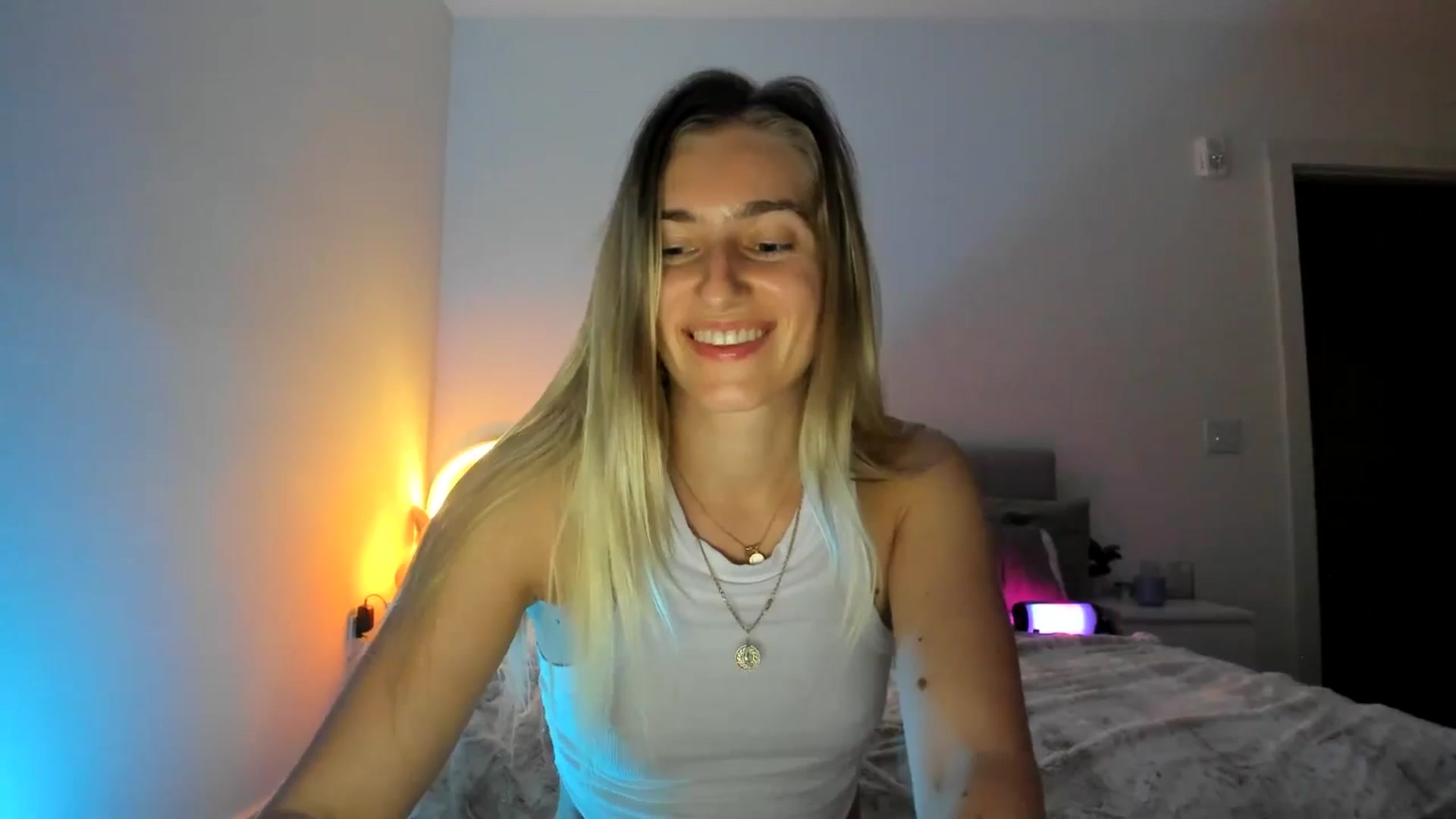 Gallery image thumbnail from Vodka_Queen's myfreecams stream on, 03/09/2025, 09:27 image 14 of 20