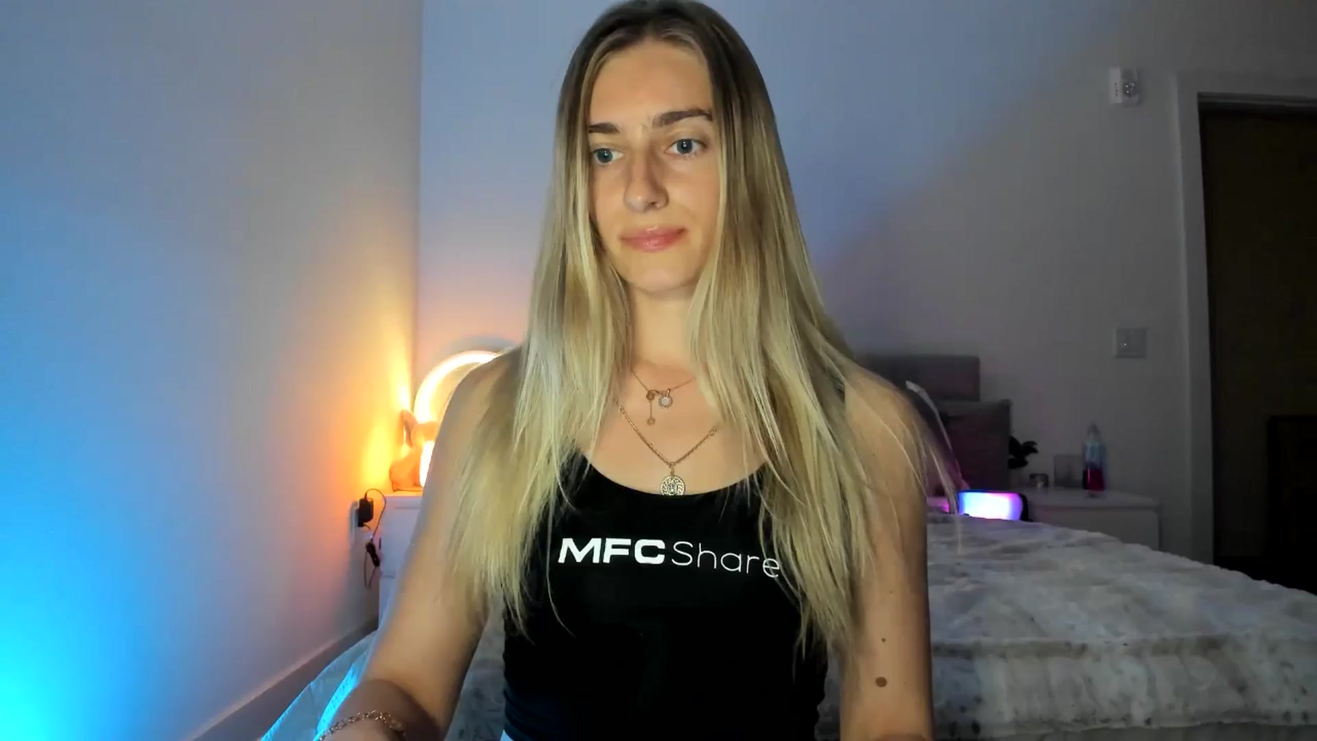 Gallery image thumbnail from Vodka_Queen's myfreecams stream on, 03/10/2025, 06:29 image 1 of 20