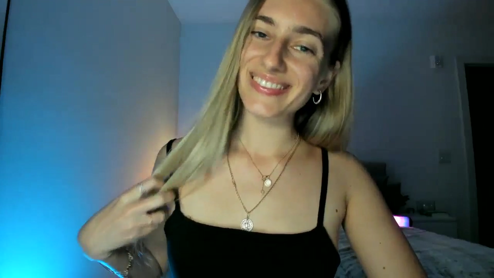 Gallery image thumbnail from Vodka_Queen's myfreecams stream on, 03/12/2025, 10:07 image 3 of 20