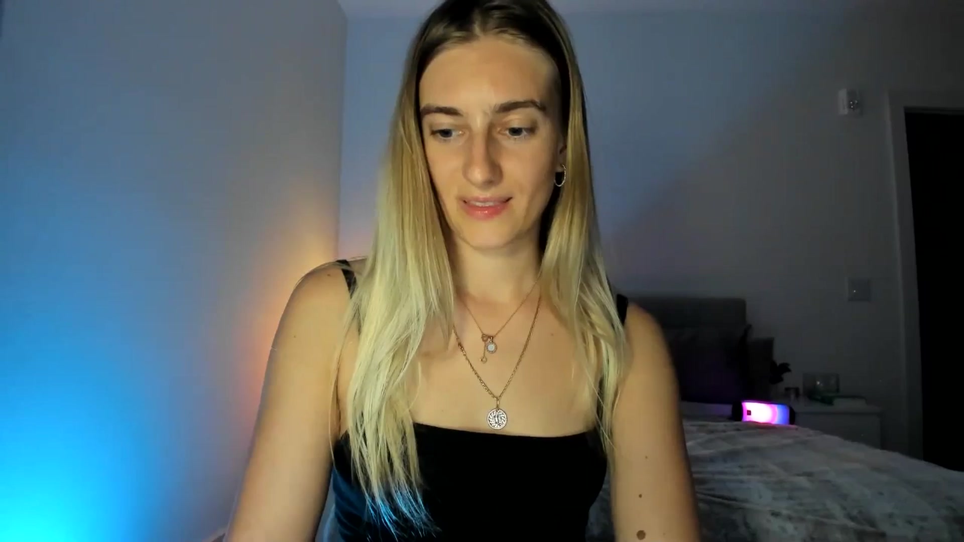 Gallery image thumbnail from Vodka_Queen's myfreecams stream on, 03/12/2025, 10:07 image 6 of 20