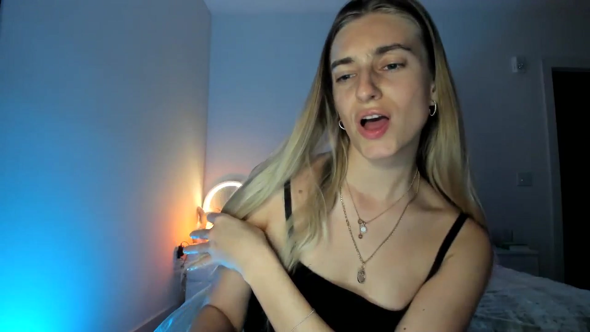 Gallery image thumbnail from Vodka_Queen's myfreecams stream on, 03/12/2025, 10:07 image 5 of 20