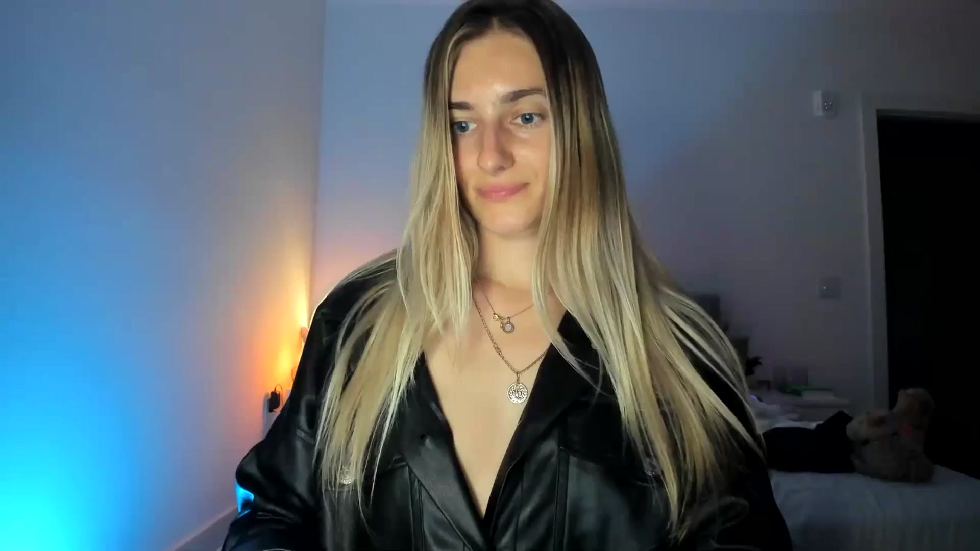Gallery image thumbnail from Vodka_Queen's myfreecams stream on, 03/15/2025, 11:18 image 20 of 20