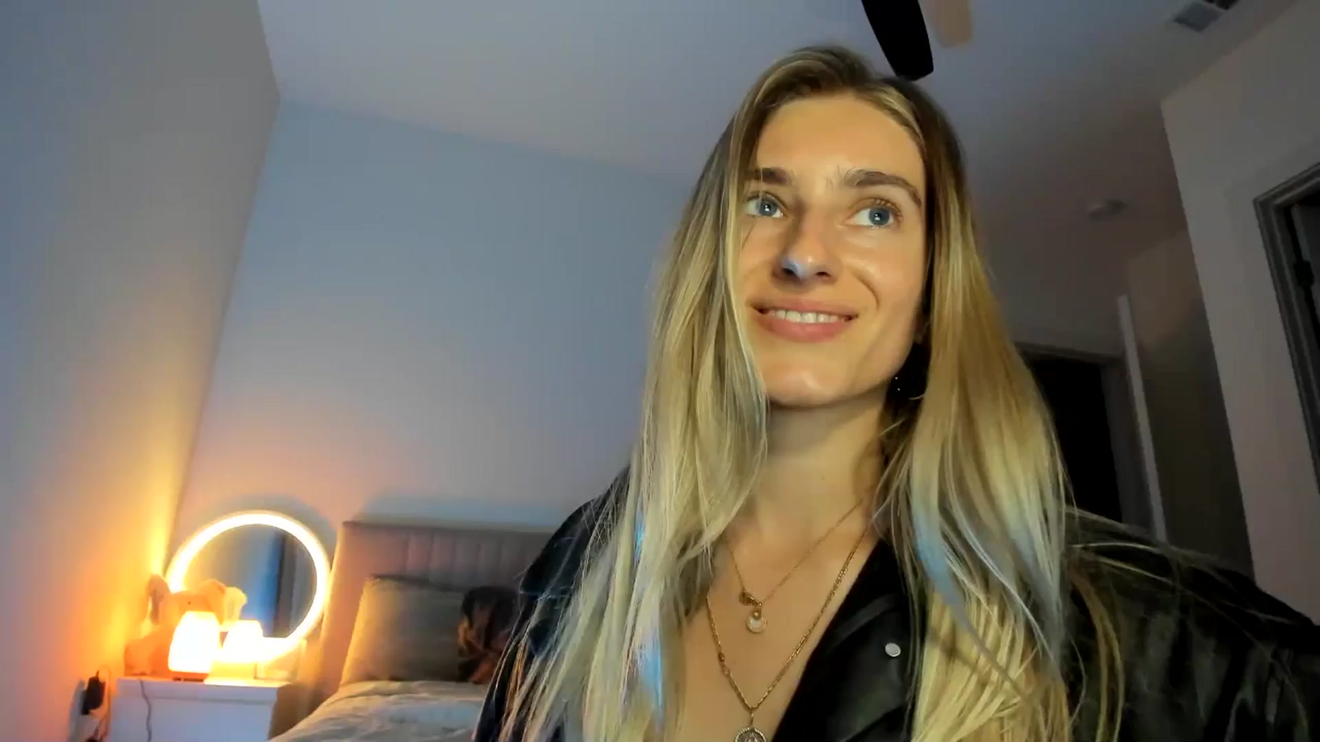 Gallery image thumbnail from Vodka_Queen's myfreecams stream on, 03/15/2025, 11:18 image 7 of 20