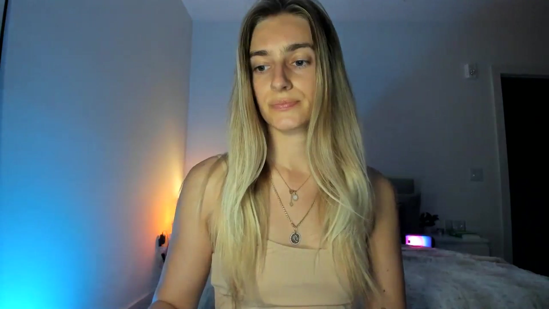Gallery image thumbnail from Vodka_Queen's myfreecams stream on, 03/16/2025, 07:34 image 2 of 20