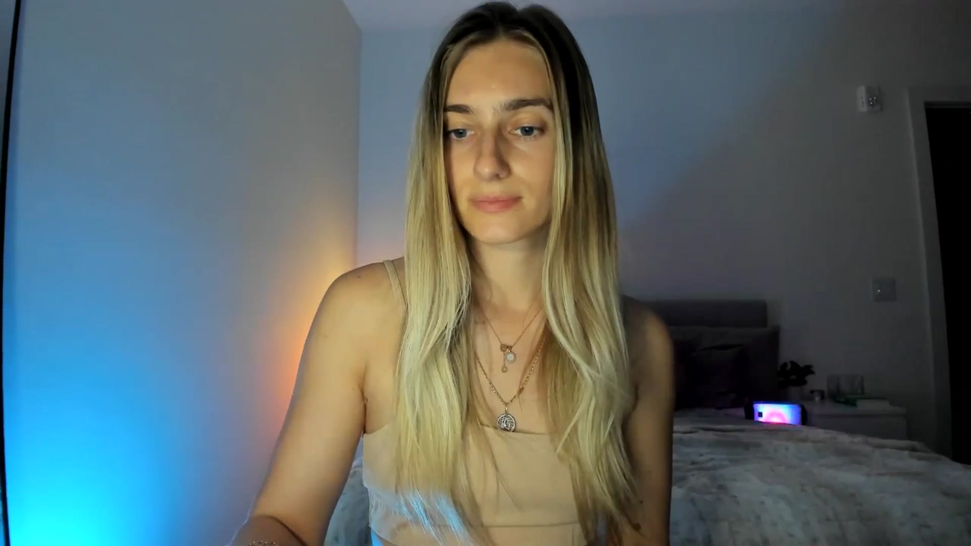 Gallery image thumbnail from Vodka_Queen's myfreecams stream on, 03/16/2025, 07:34 image 18 of 20