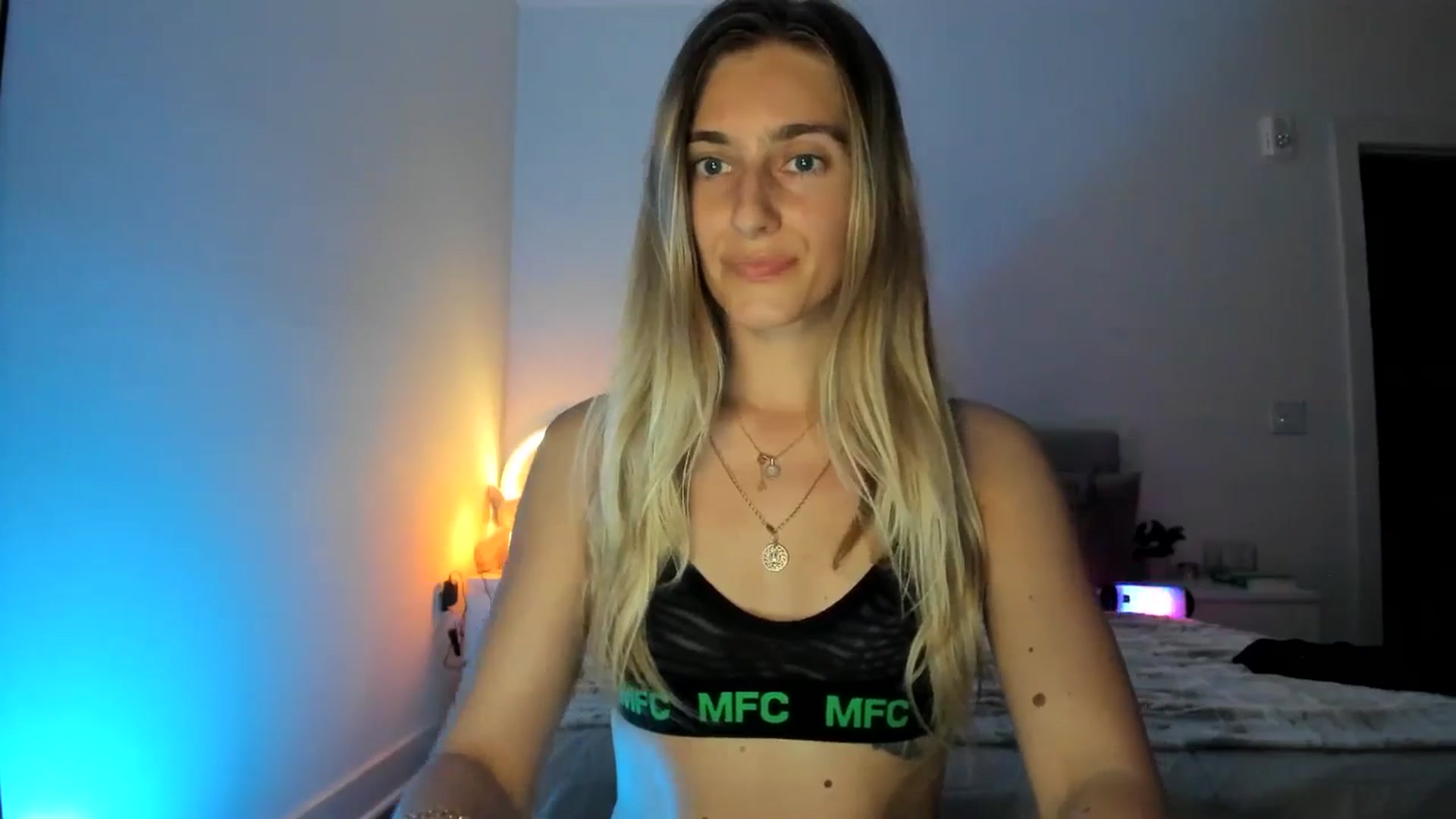 Gallery image thumbnail from Vodka_Queen's myfreecams stream on, 03/17/2025, 06:34 image 6 of 20