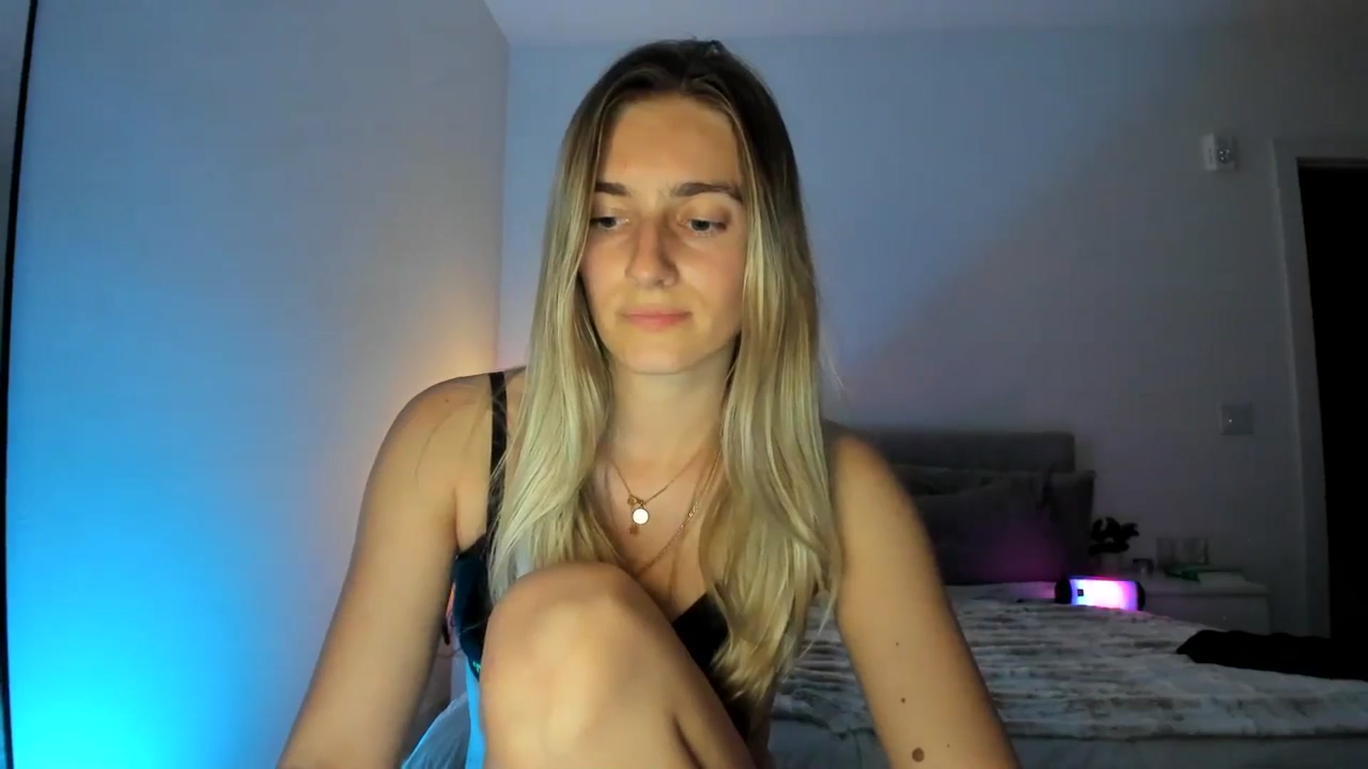 Gallery image thumbnail from Vodka_Queen's myfreecams stream on, 03/17/2025, 06:34 image 20 of 20