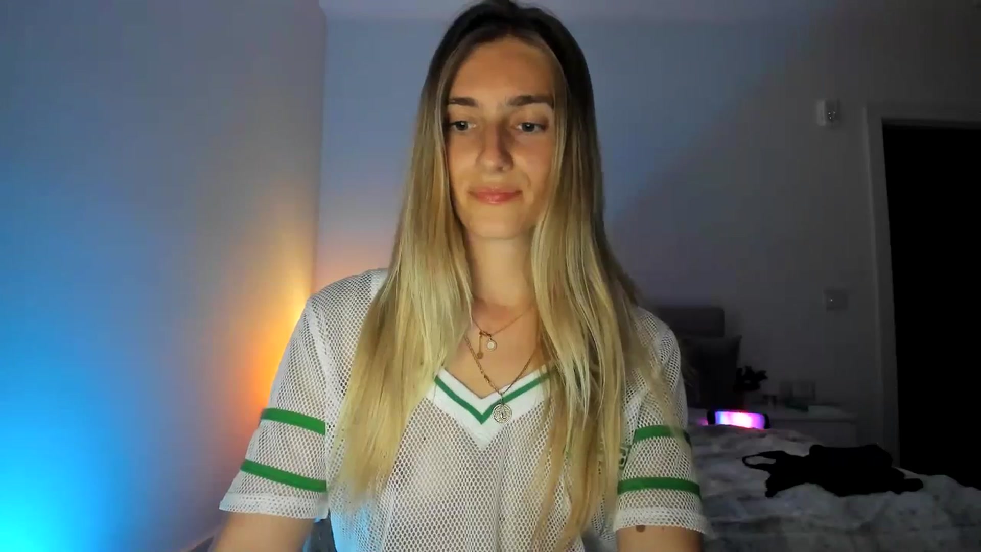 Gallery image thumbnail from Vodka_Queen's myfreecams stream on, 03/21/2025, 06:31 image 11 of 20