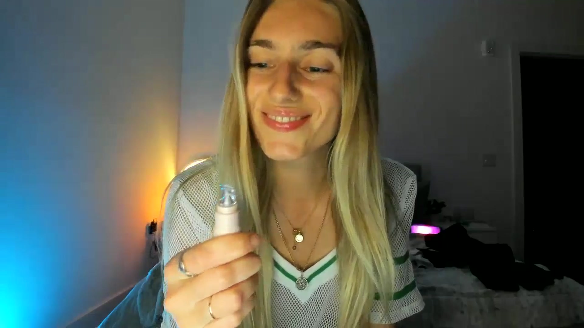Gallery image thumbnail from Vodka_Queen's myfreecams stream on, 03/21/2025, 06:31 image 2 of 20