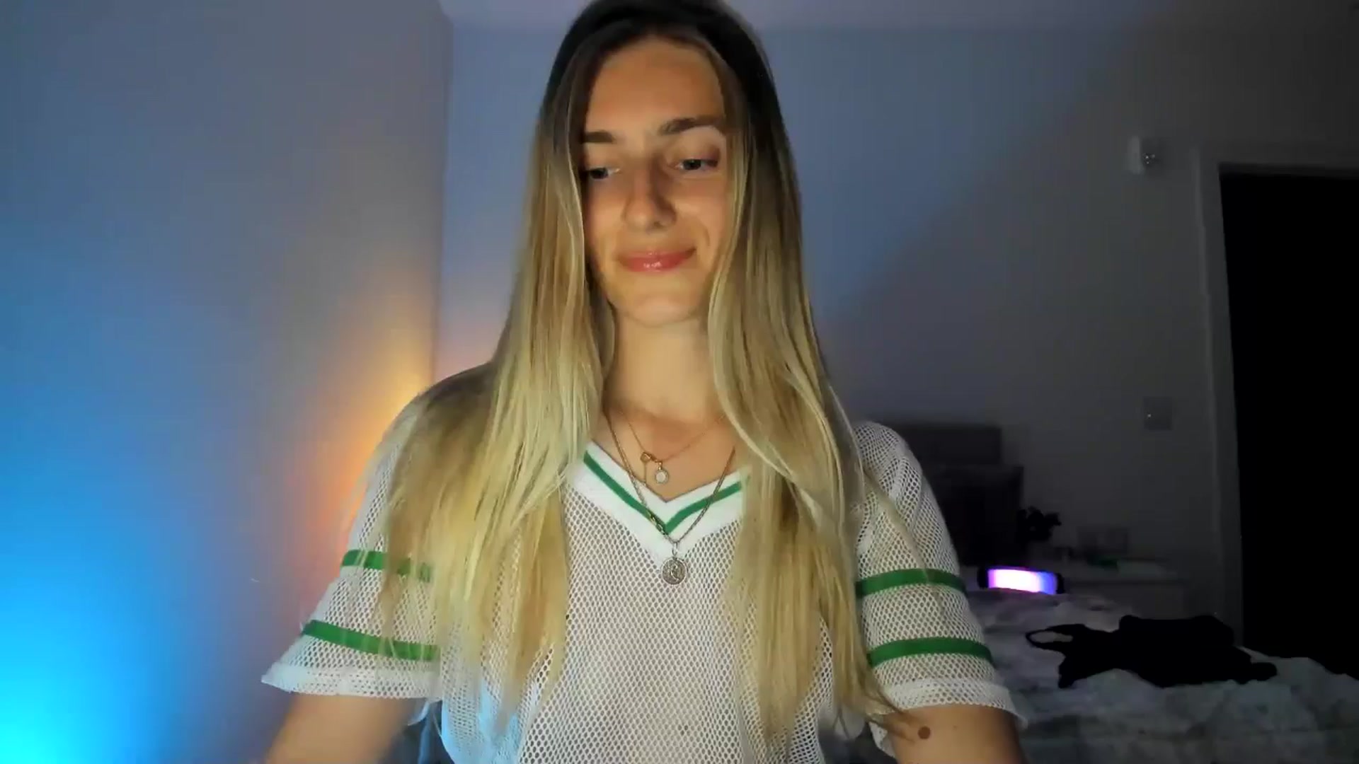 Gallery image thumbnail from Vodka_Queen's myfreecams stream on, 03/21/2025, 06:31 image 9 of 20