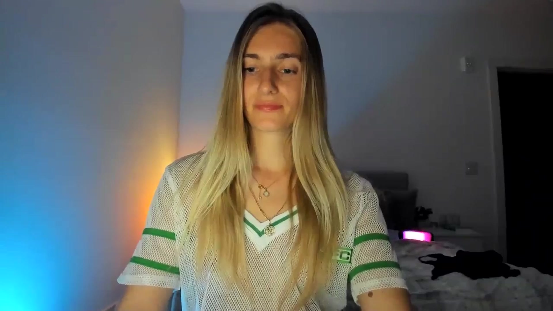 Gallery image thumbnail from Vodka_Queen's myfreecams stream on, 03/21/2025, 06:31 image 12 of 20