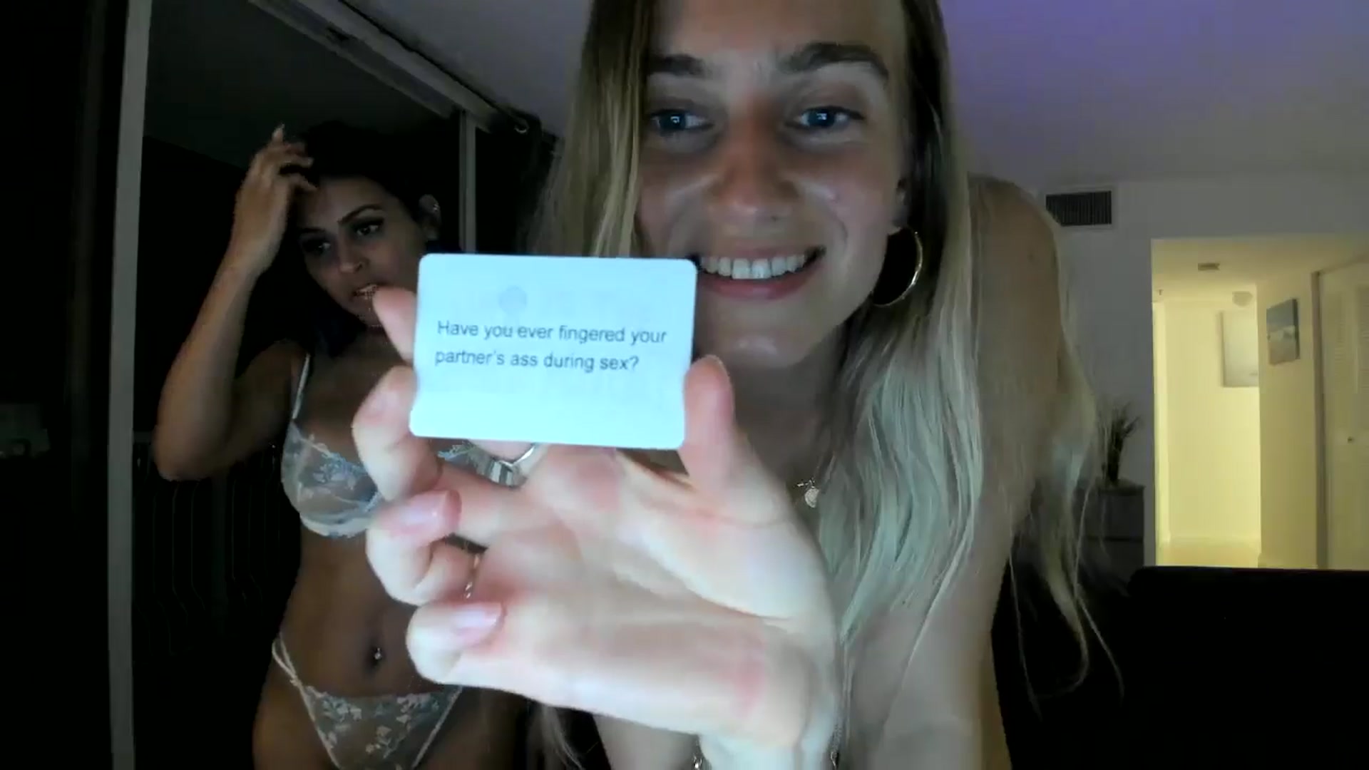 Gallery image thumbnail from Vodka_Queen's myfreecams stream on, 03/25/2025, 06:21 image 9 of 20